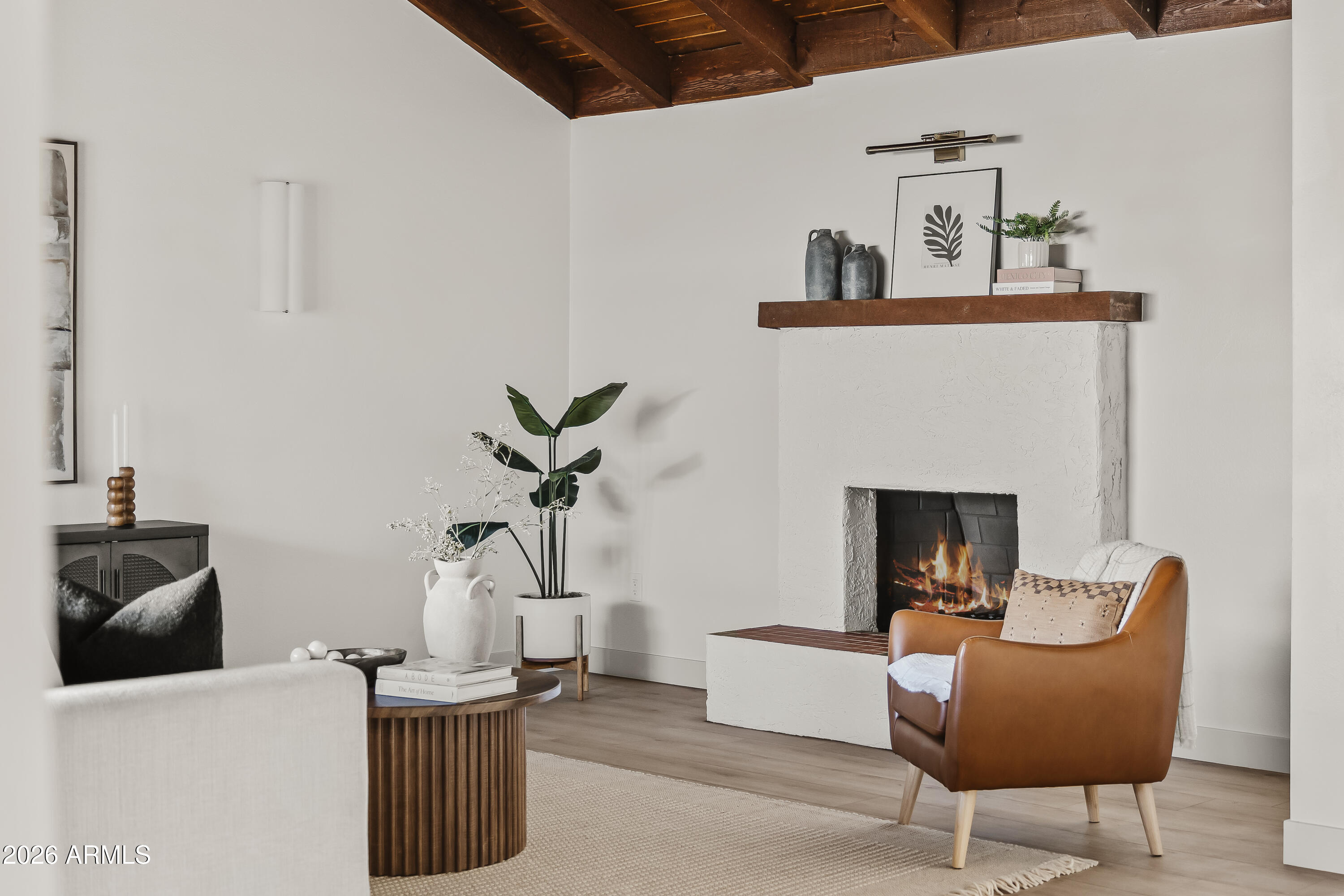 SANTO TOMAS UNIT 6 - Residential