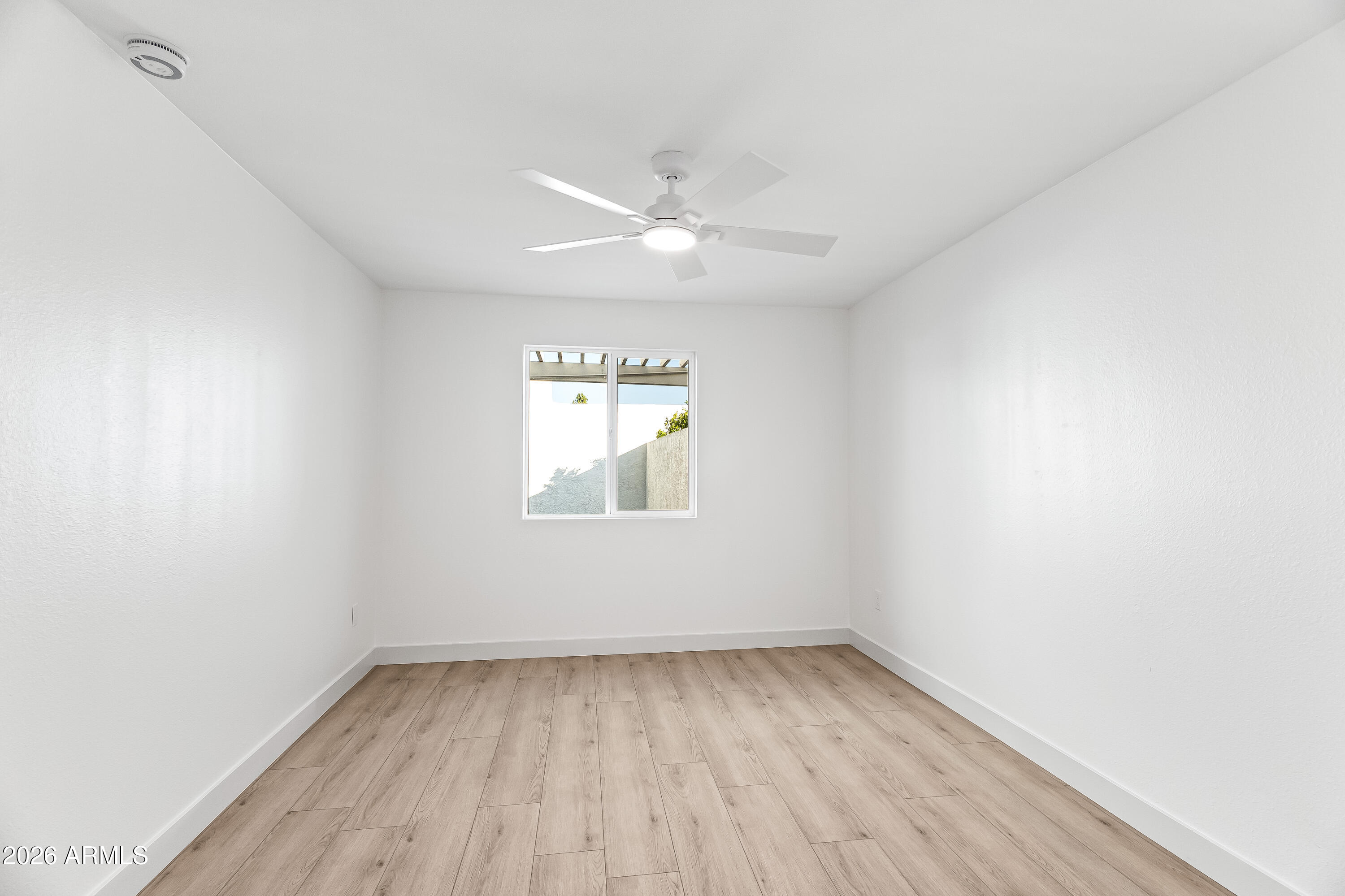 SANTO TOMAS UNIT 6 - Residential