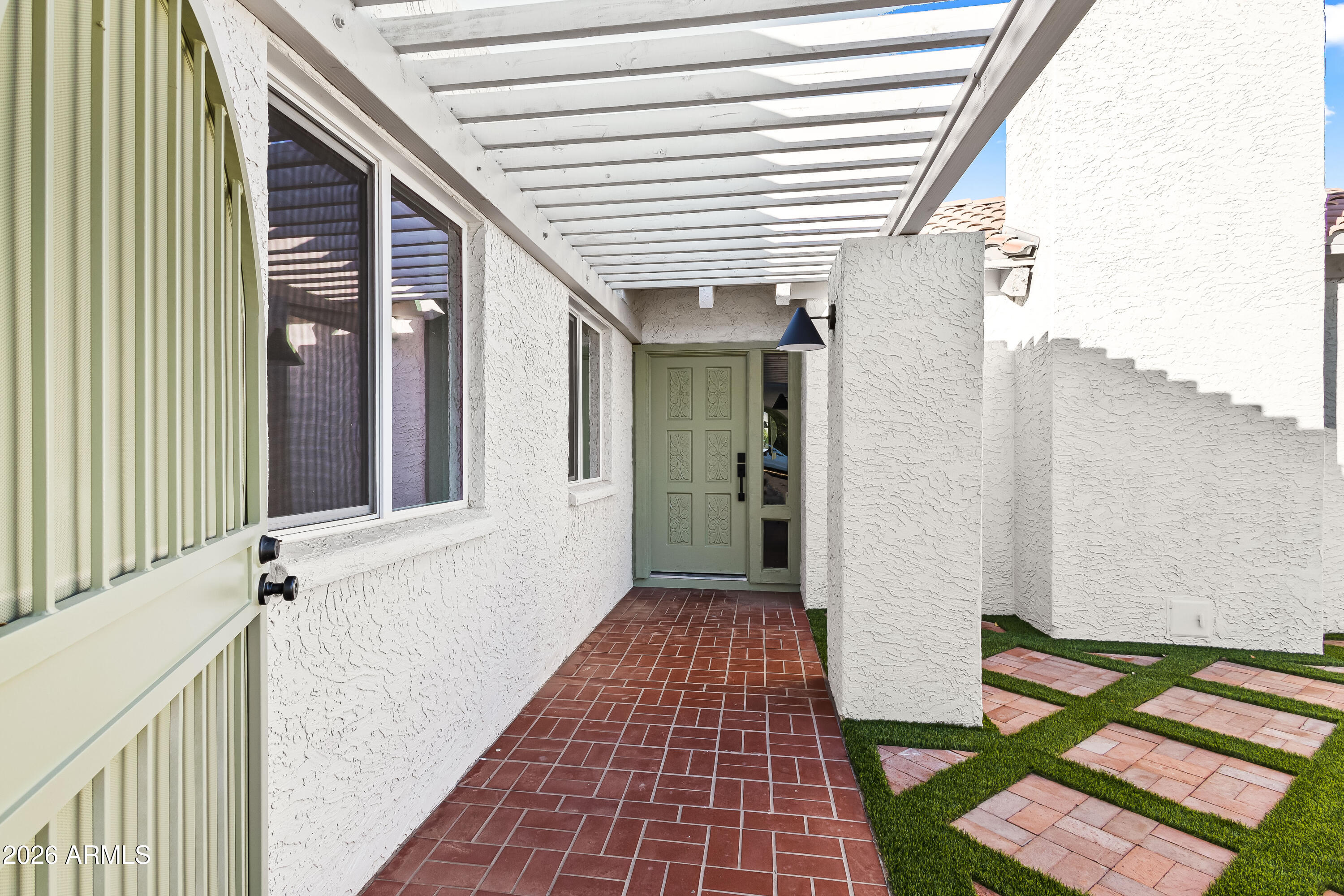 SANTO TOMAS UNIT 6 - Residential