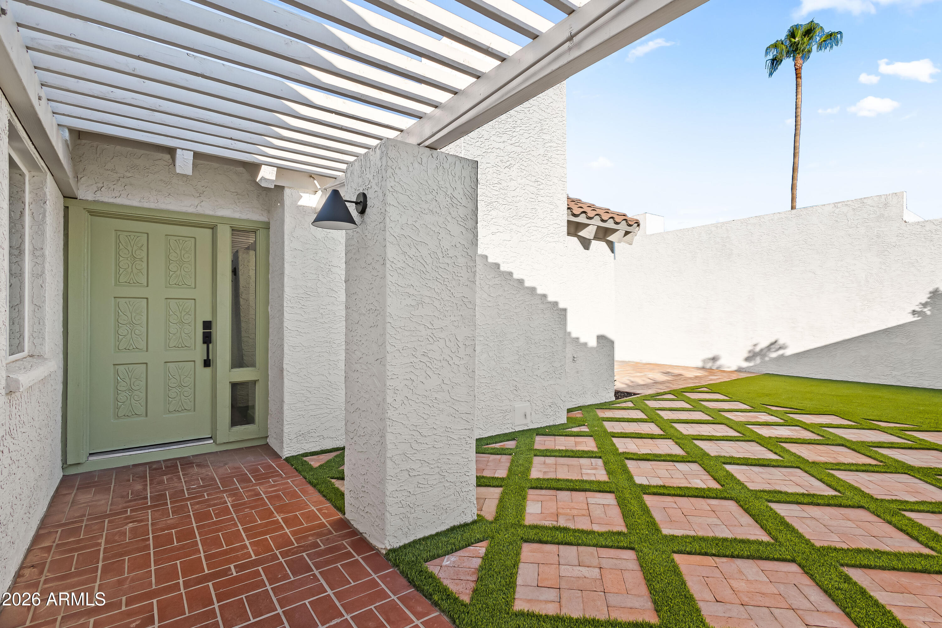 SANTO TOMAS UNIT 6 - Residential