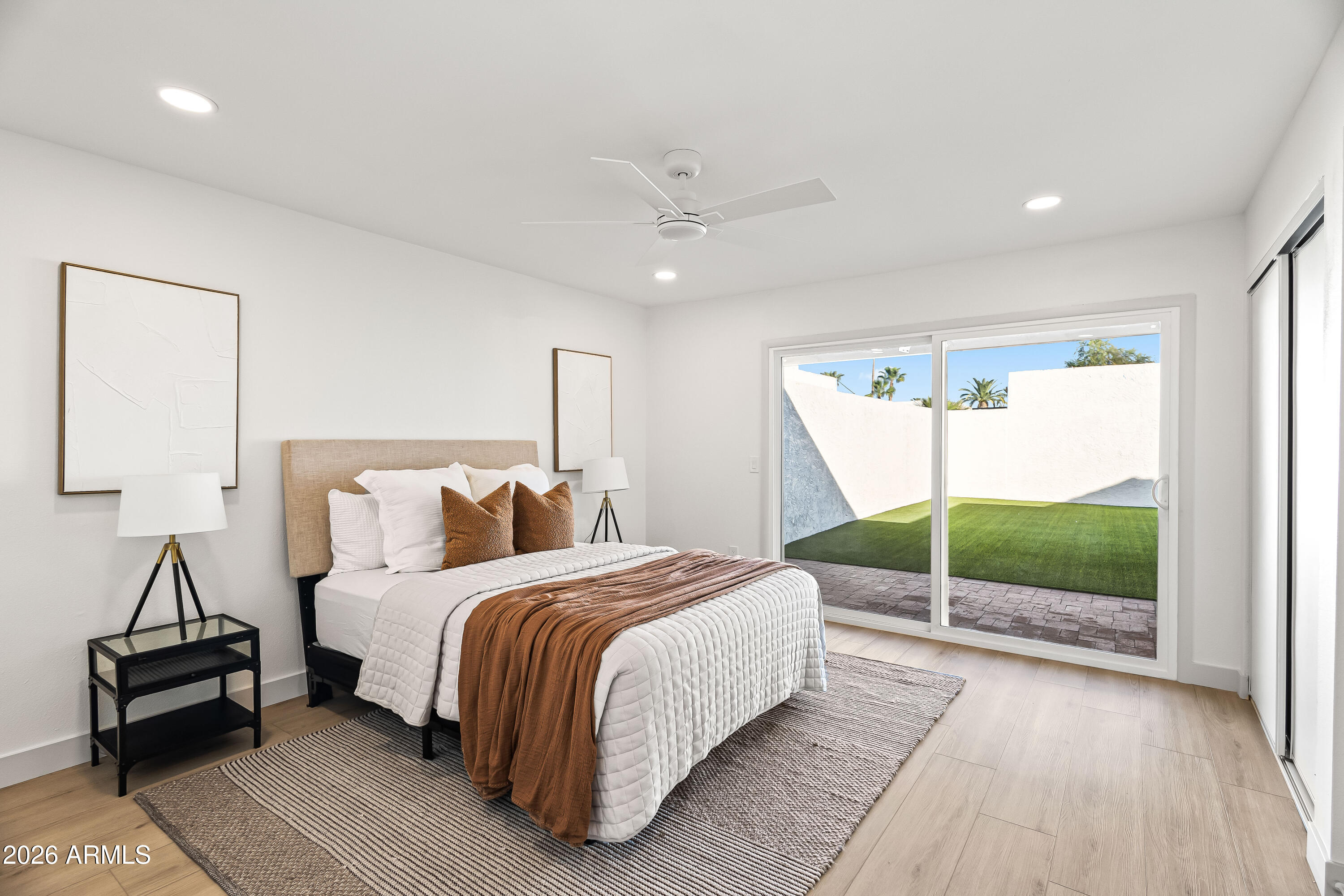 SANTO TOMAS UNIT 6 - Residential