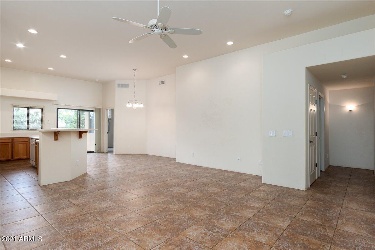 LEGENDS AT VALIENTE UNIT 2 - Residential