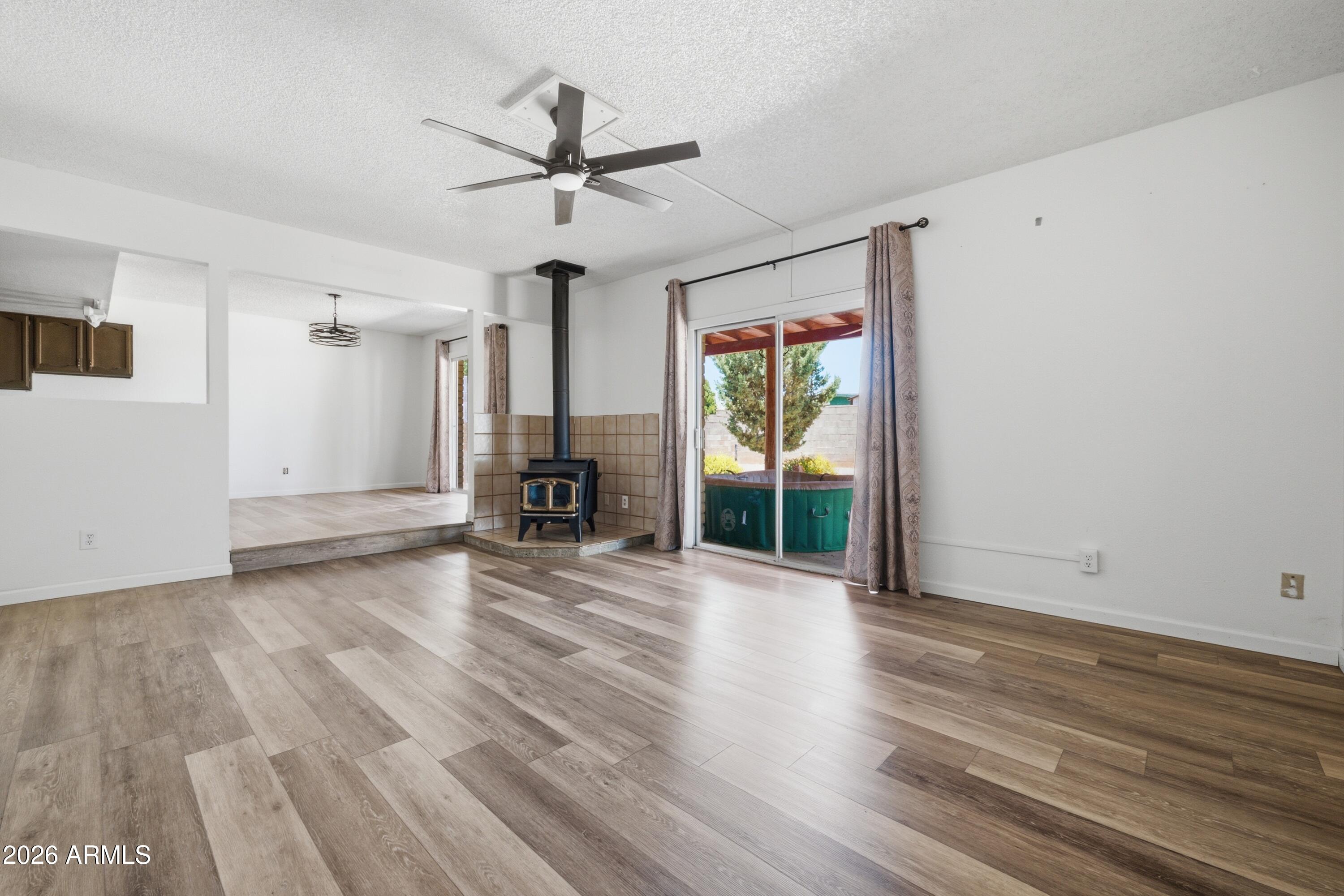 VISTA VILLAGE 3 - Residential