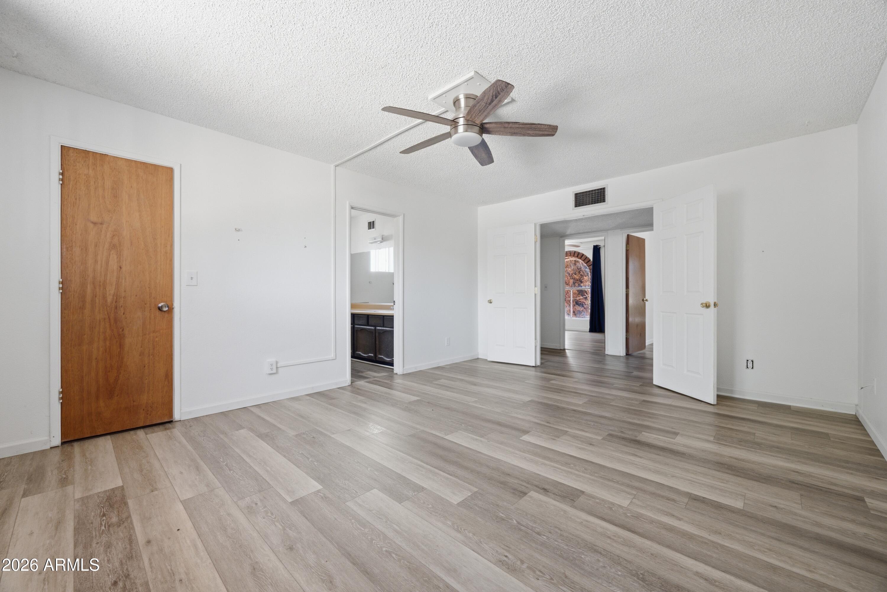 VISTA VILLAGE 3 - Residential