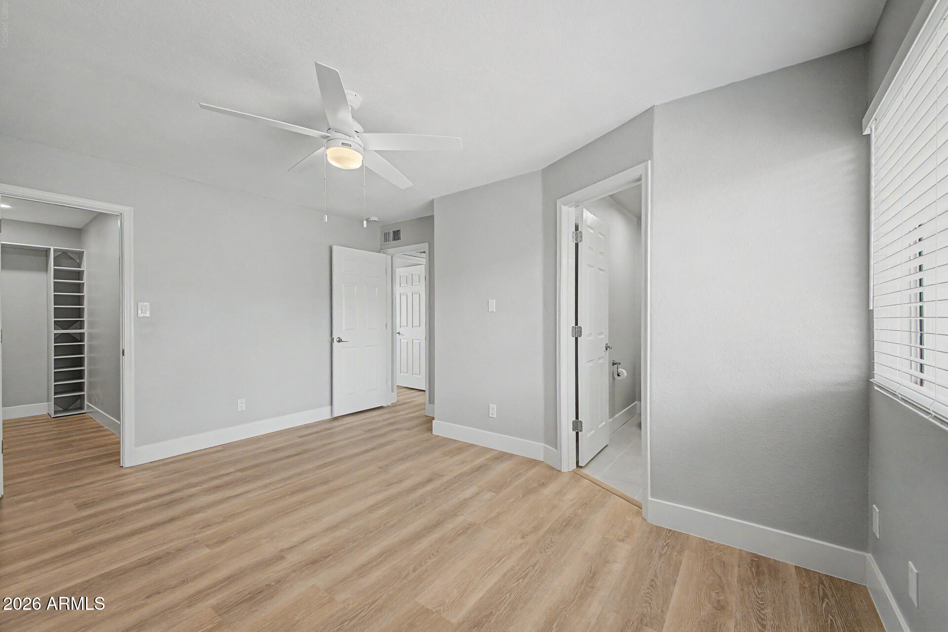 Mesa Tierra NO 3 - Residential Lease