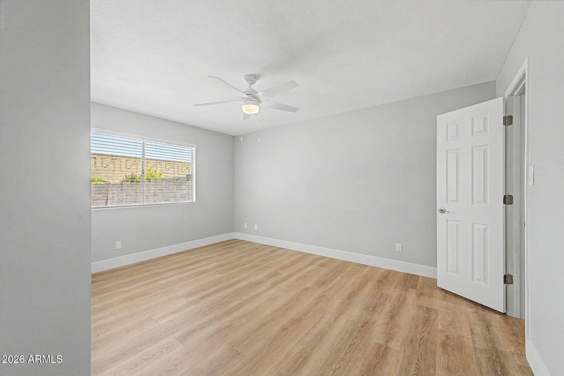 Mesa Tierra NO 3 - Residential Lease