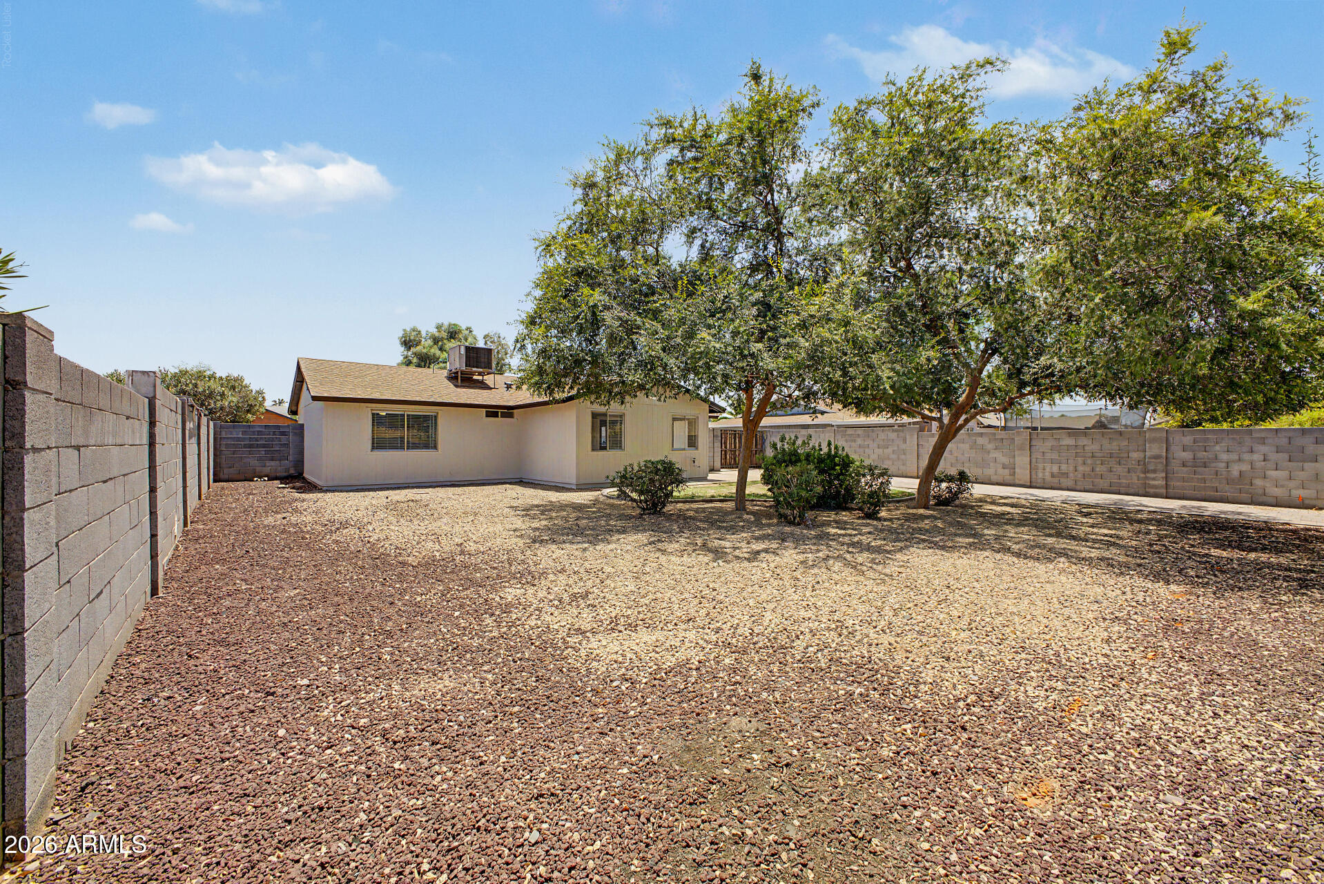 Mesa Tierra NO 3 - Residential Lease