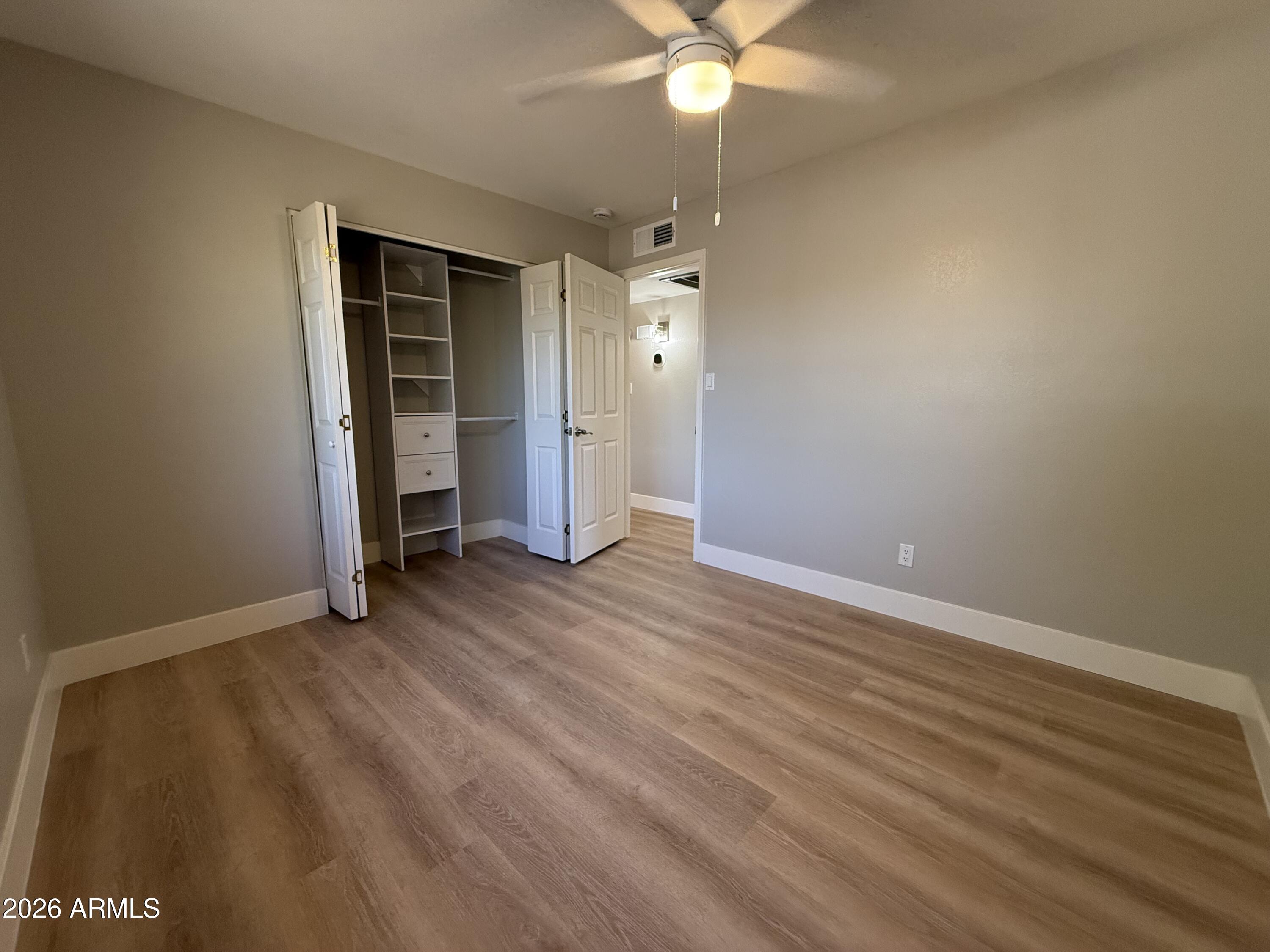Mesa Tierra NO 3 - Residential Lease