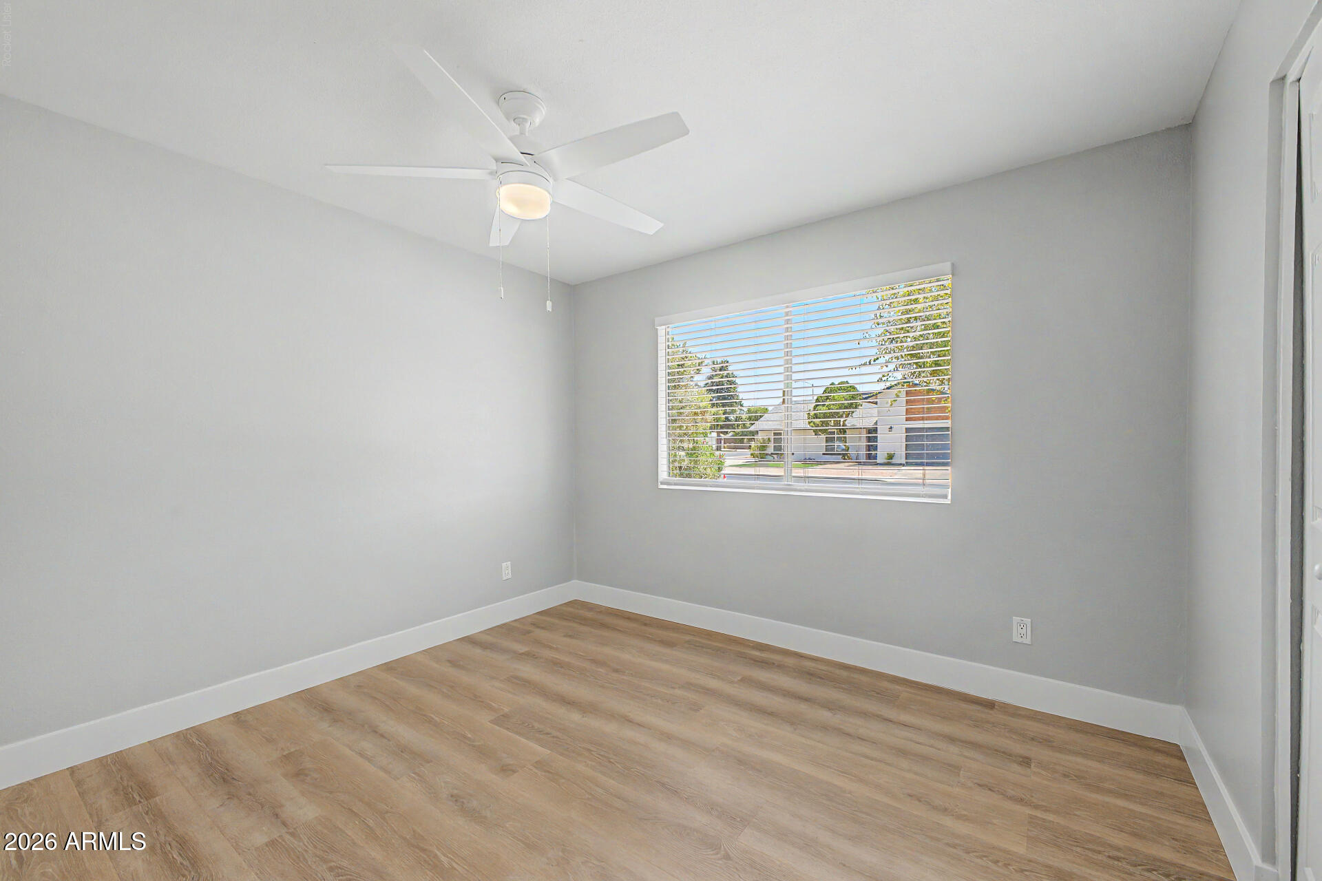 Mesa Tierra NO 3 - Residential Lease