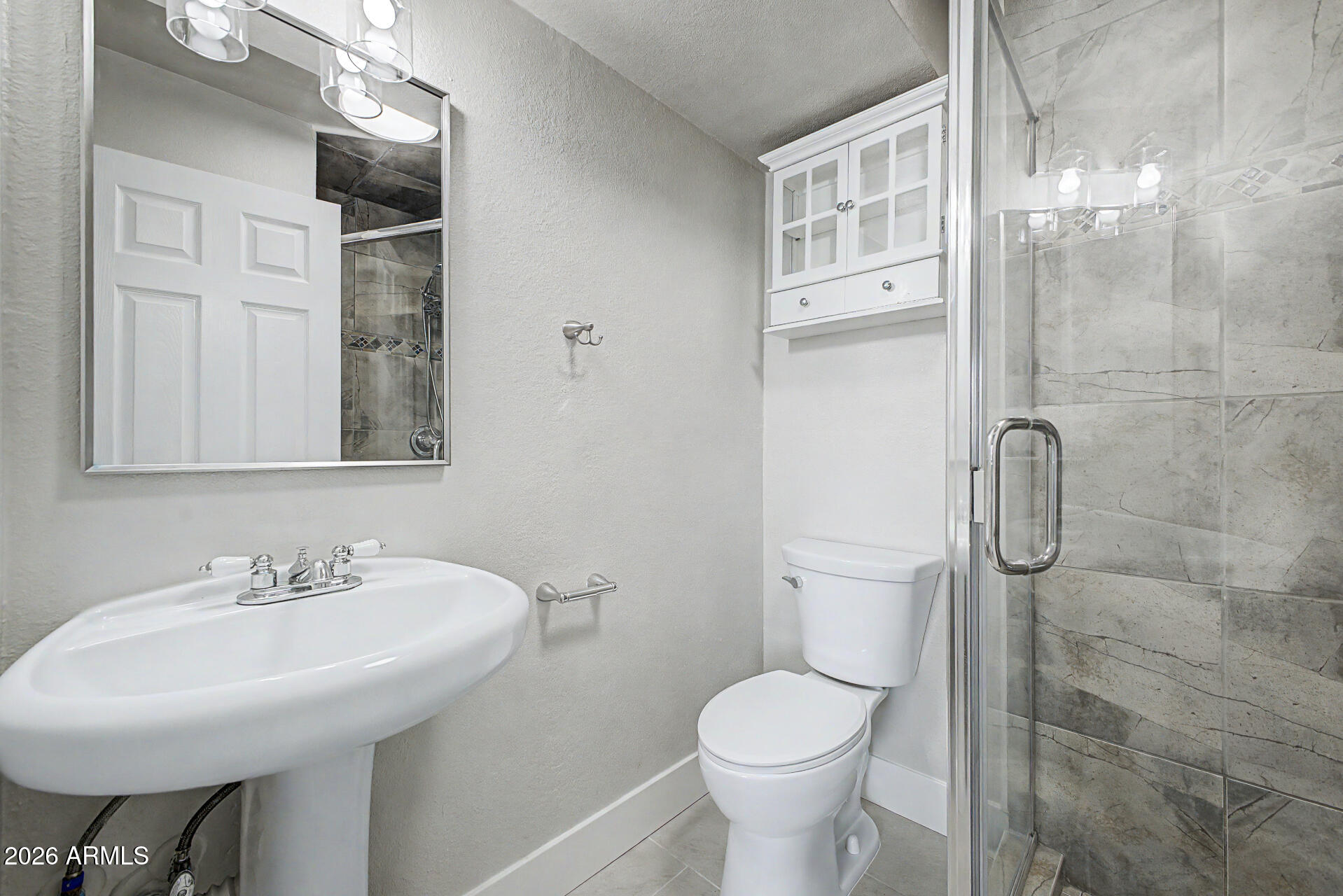 Mesa Tierra NO 3 - Residential Lease