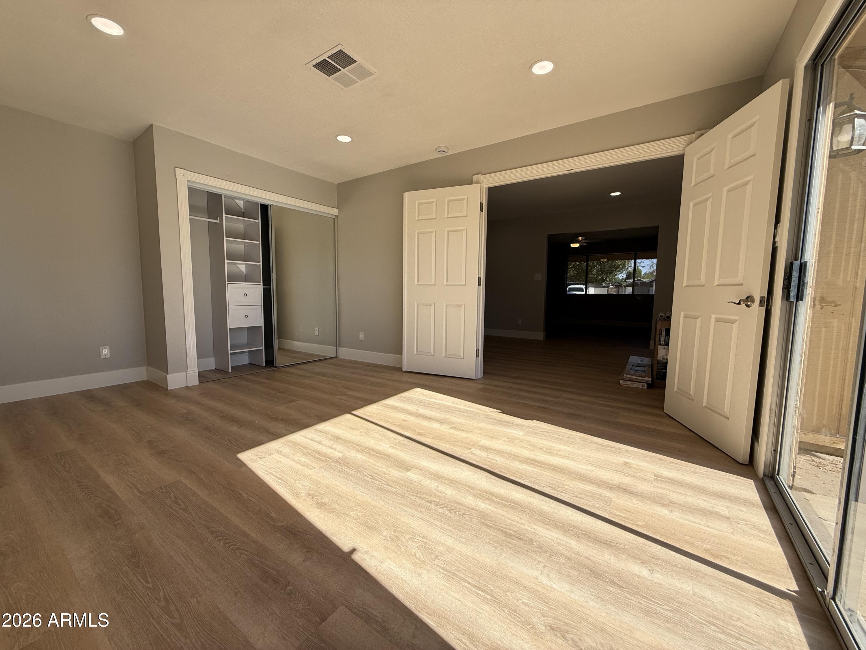 Mesa Tierra NO 3 - Residential Lease