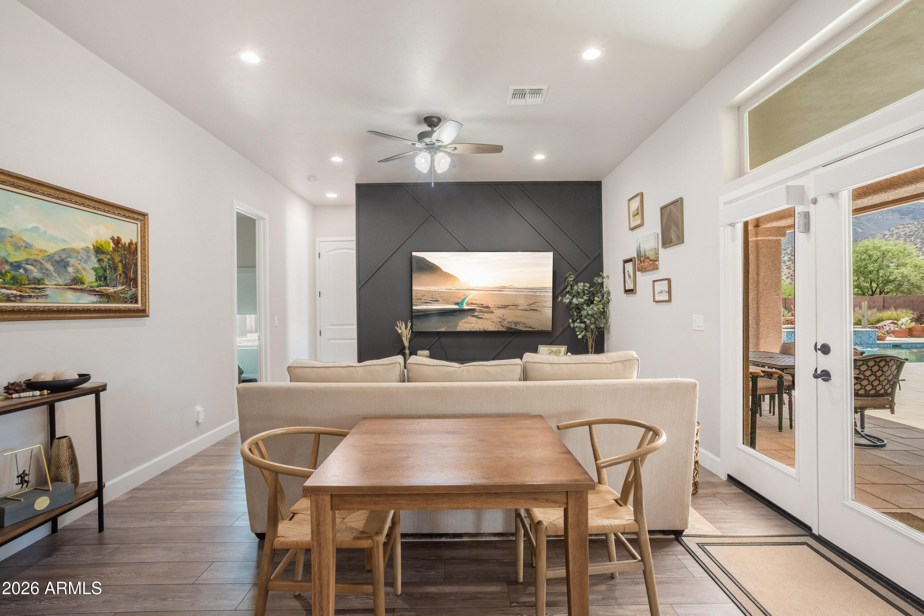 S1 T23S R20E - Residential