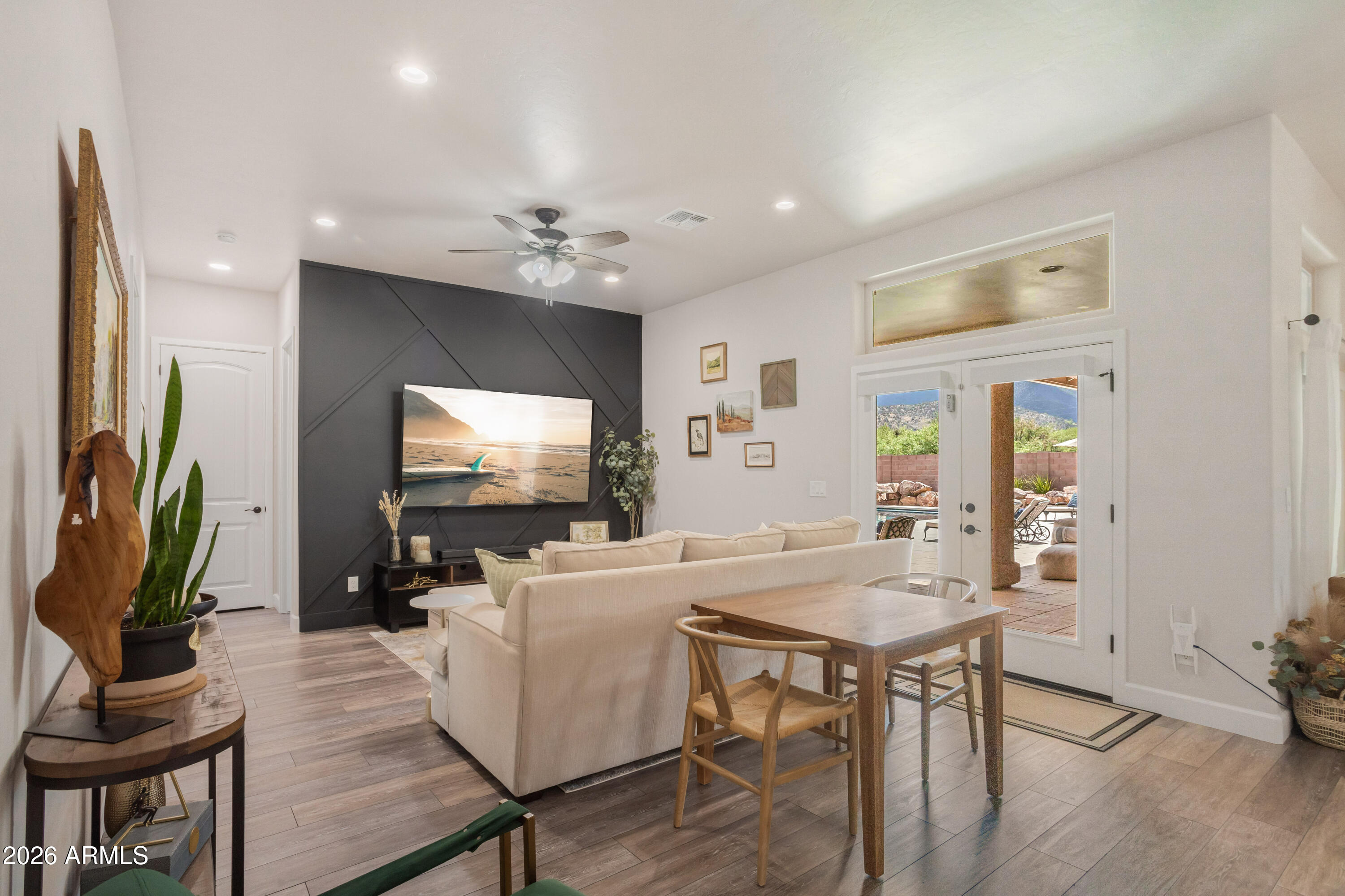 S1 T23S R20E - Residential