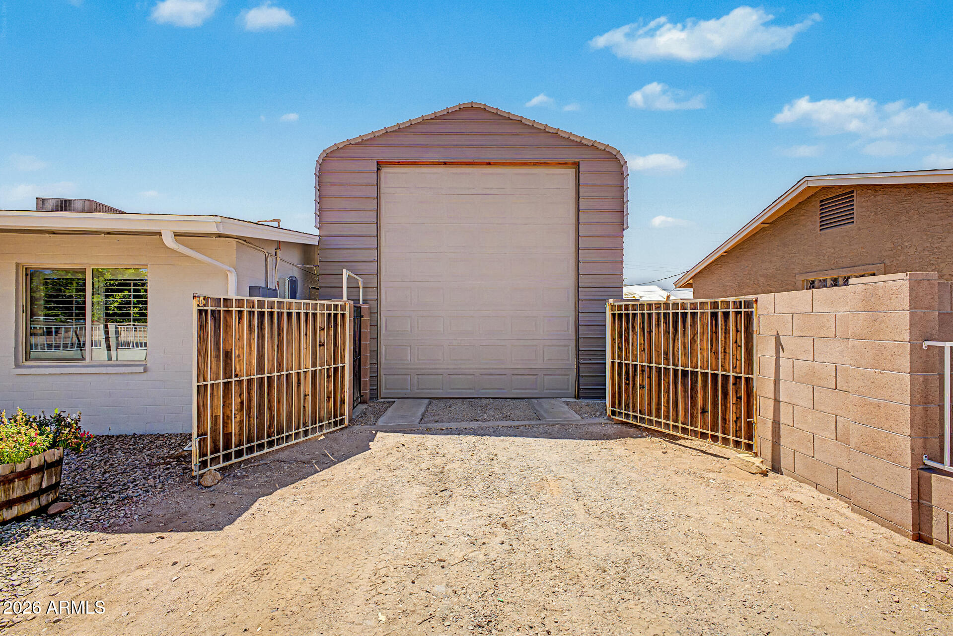 OASIS PARK - Residential