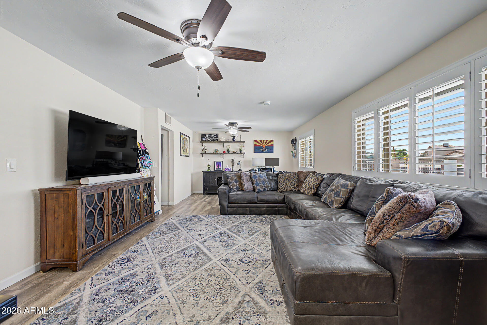 OASIS PARK - Residential