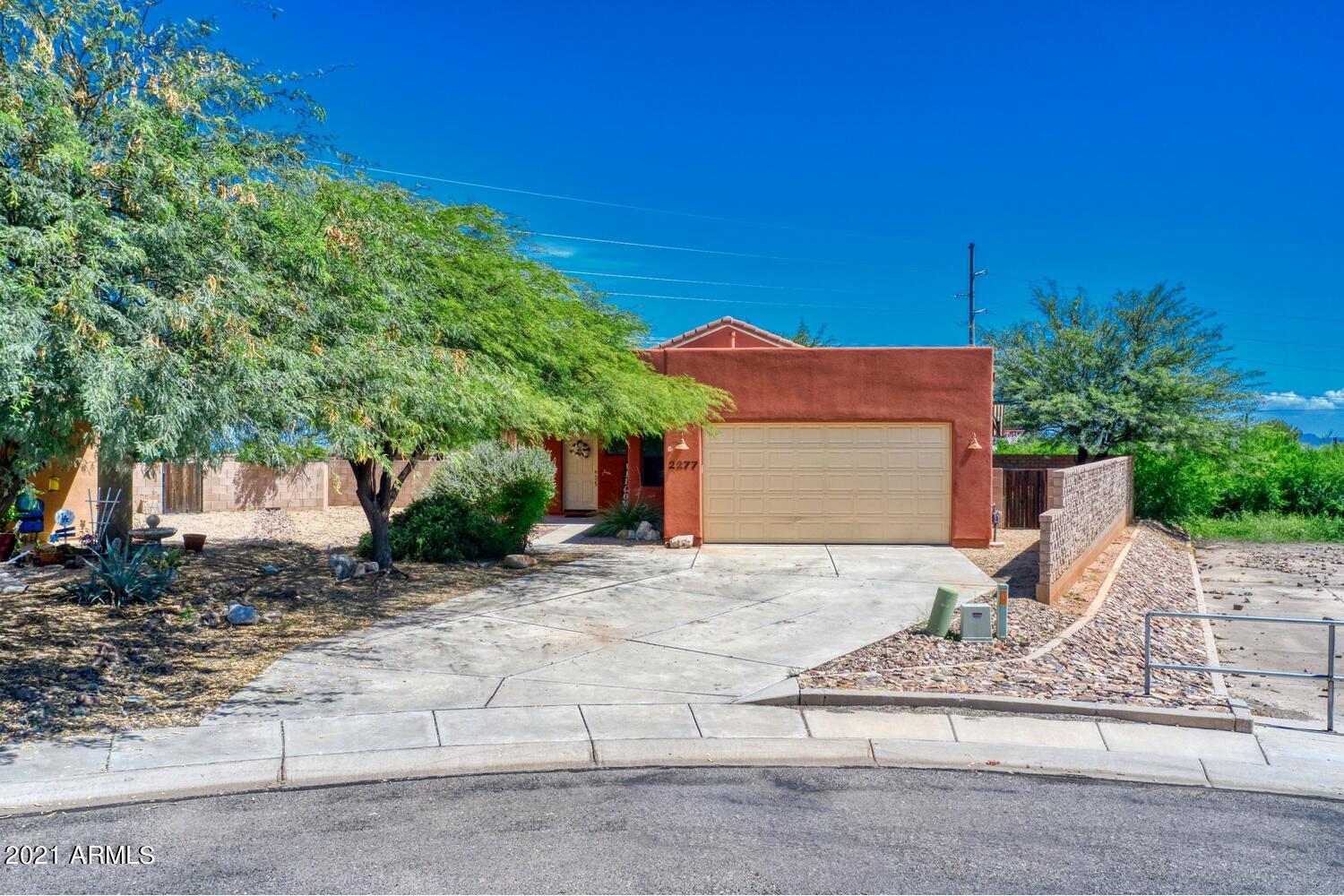 Welcome home to this beautiful home in the highly desired subdivision of Gatewood within Legends of Valiente. Close to shopping, sports complex, Fort Huachuca and much more. 3 bedroom split floor plan, 2 bathrooms, inside laundry and the largest lot you will find in the neighborhood- just about 1/4 an acre. This house has all you need and want - see it before its gone.