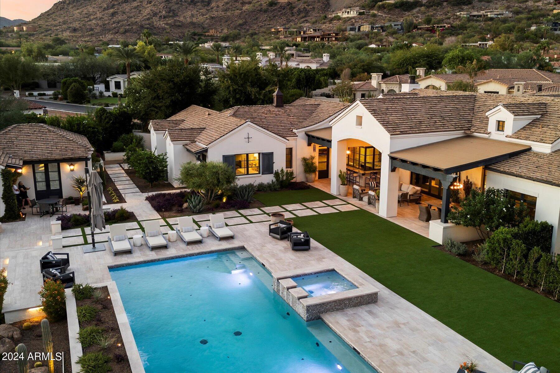 CLUB ESTATES - Residential