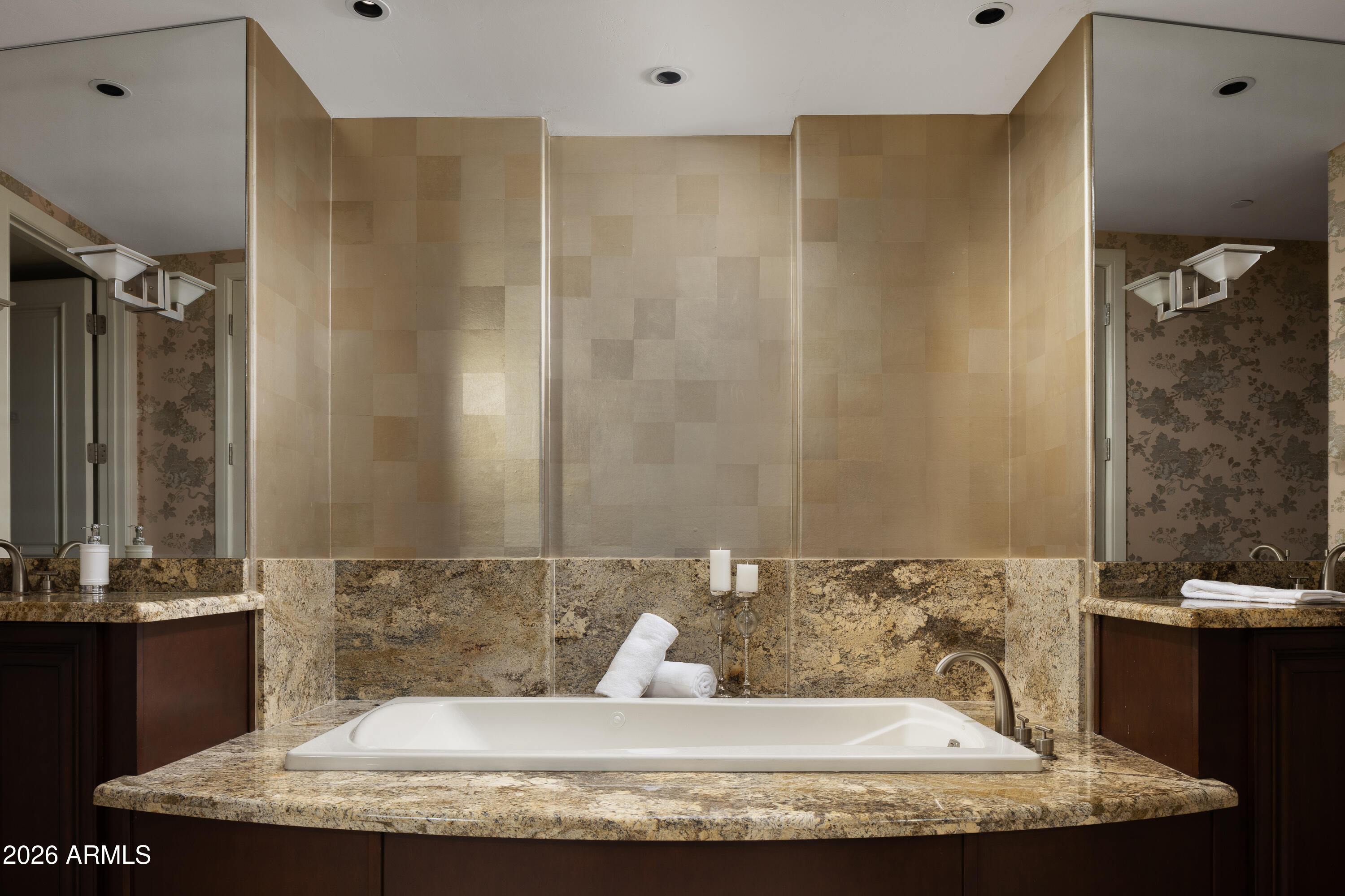 ESPLANADE PLACE CONDOMINIUM AMD - Residential