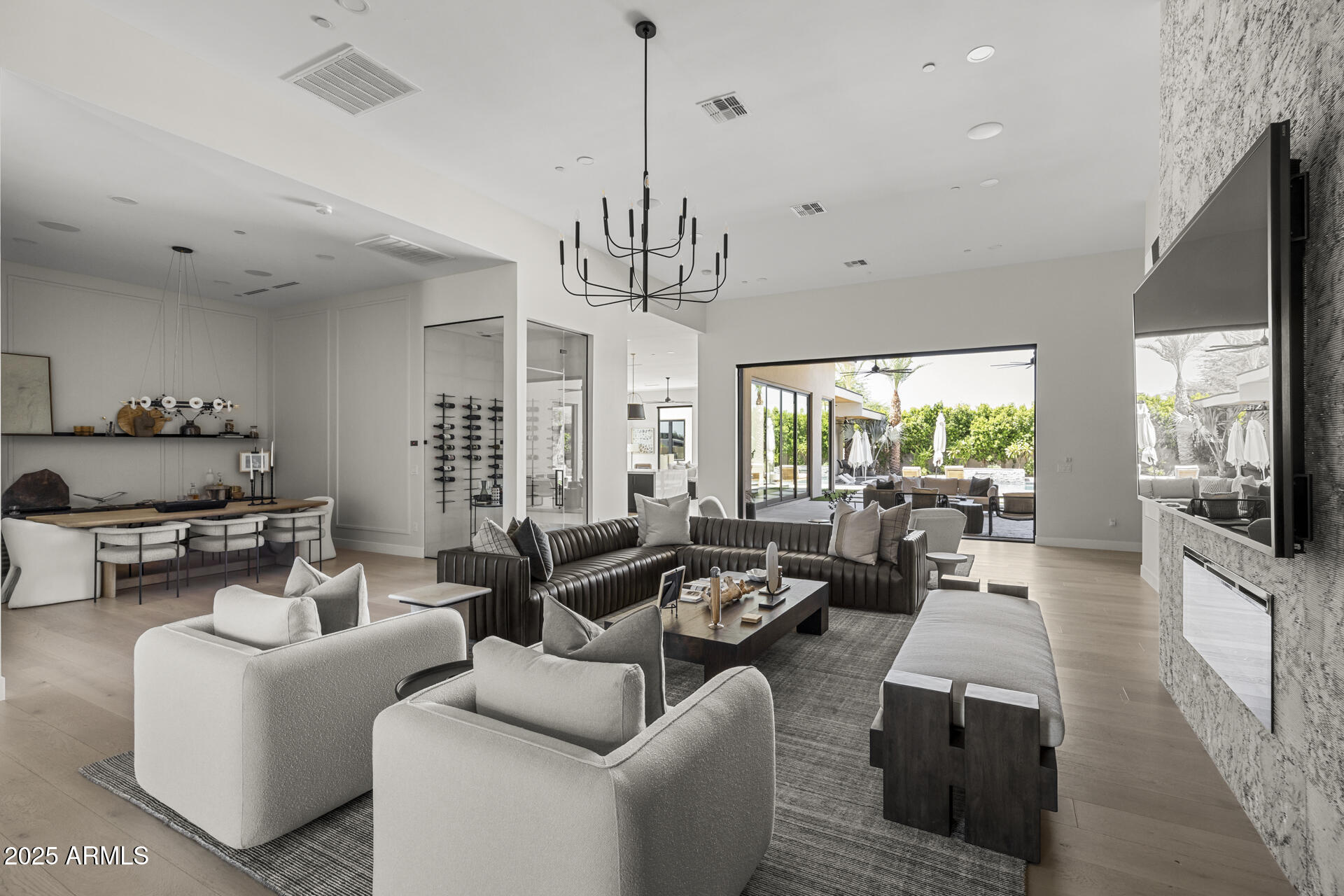 DESERT HILLS - Residential
