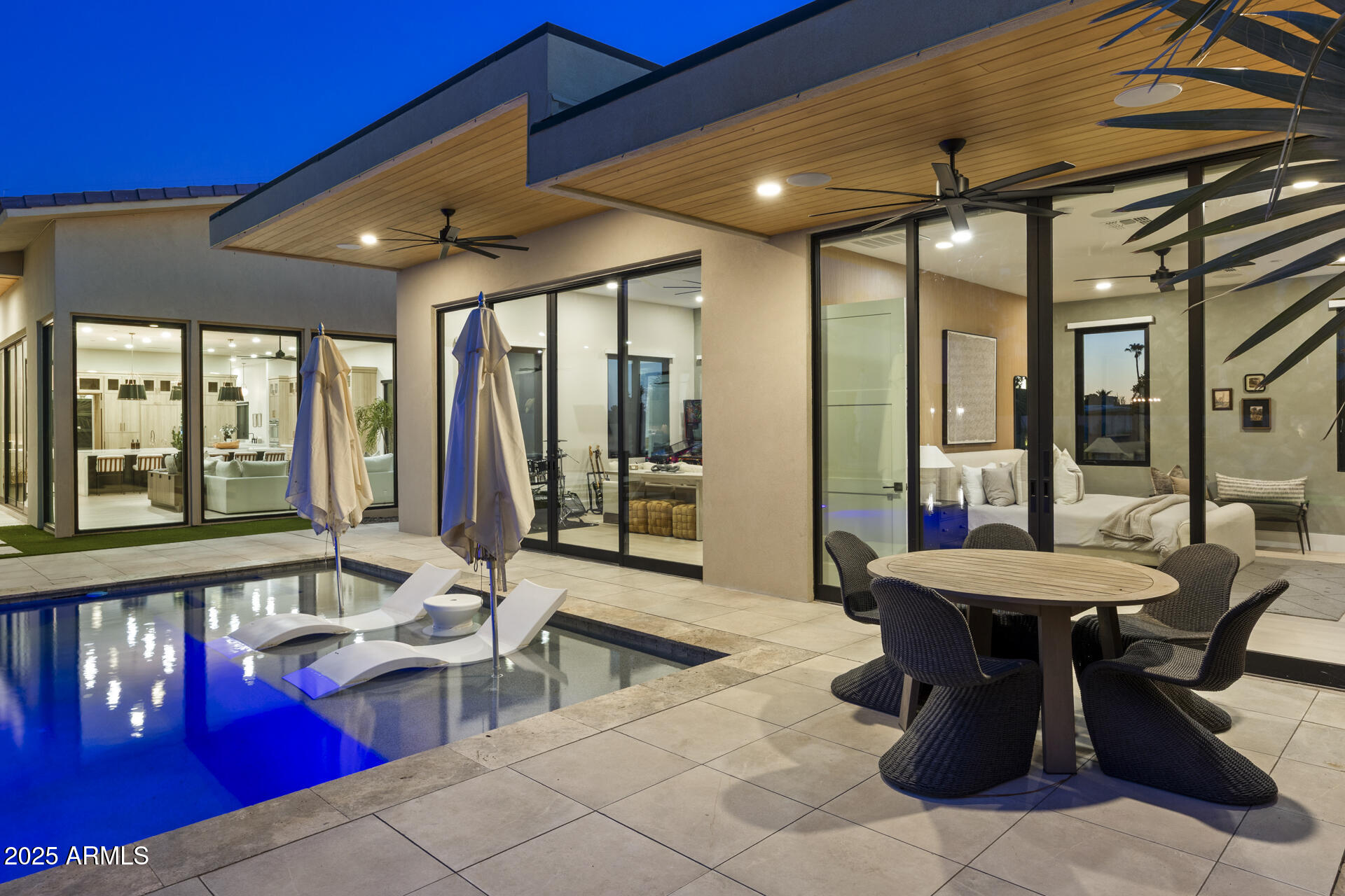 DESERT HILLS - Residential