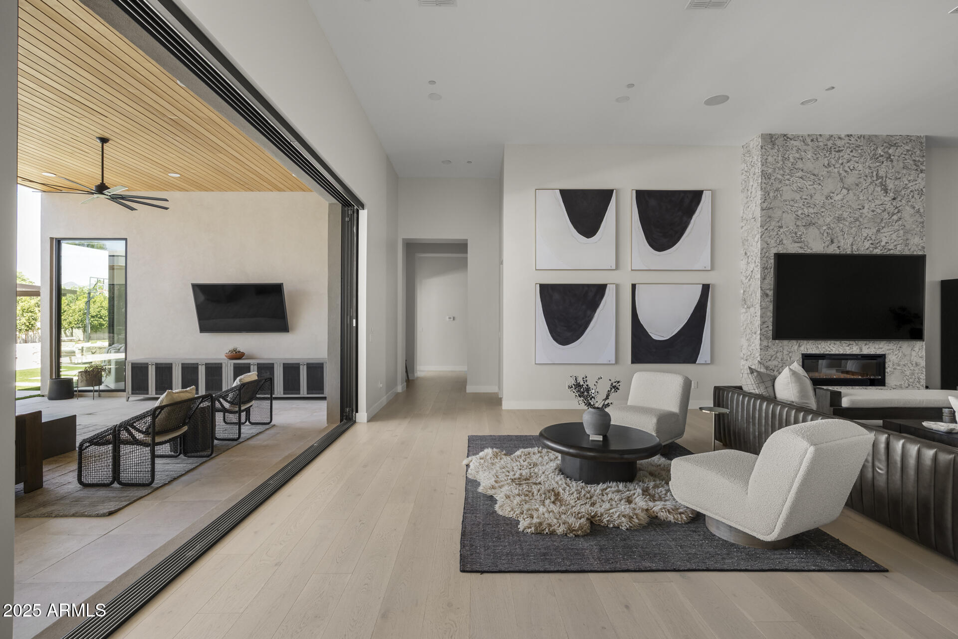 DESERT HILLS - Residential