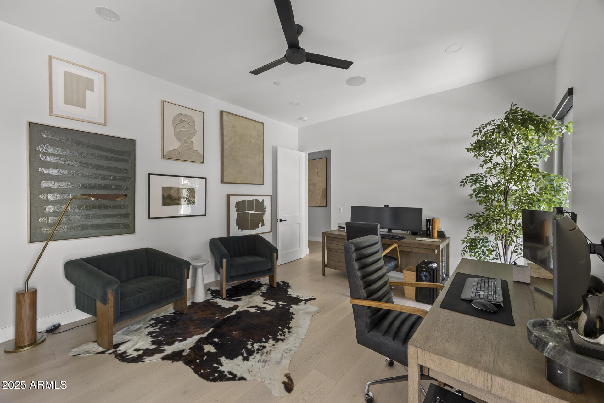 DESERT HILLS - Residential