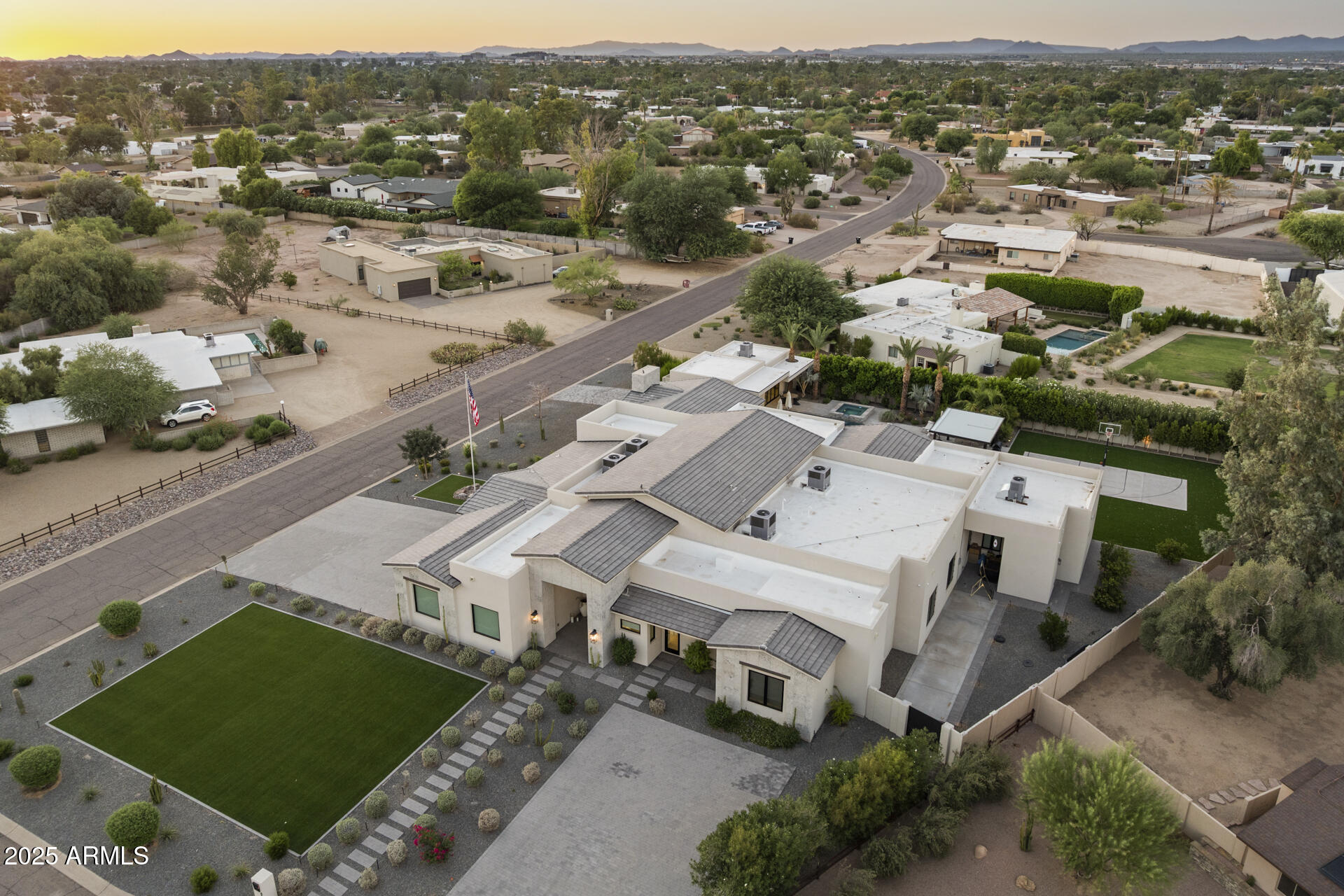 DESERT HILLS - Residential