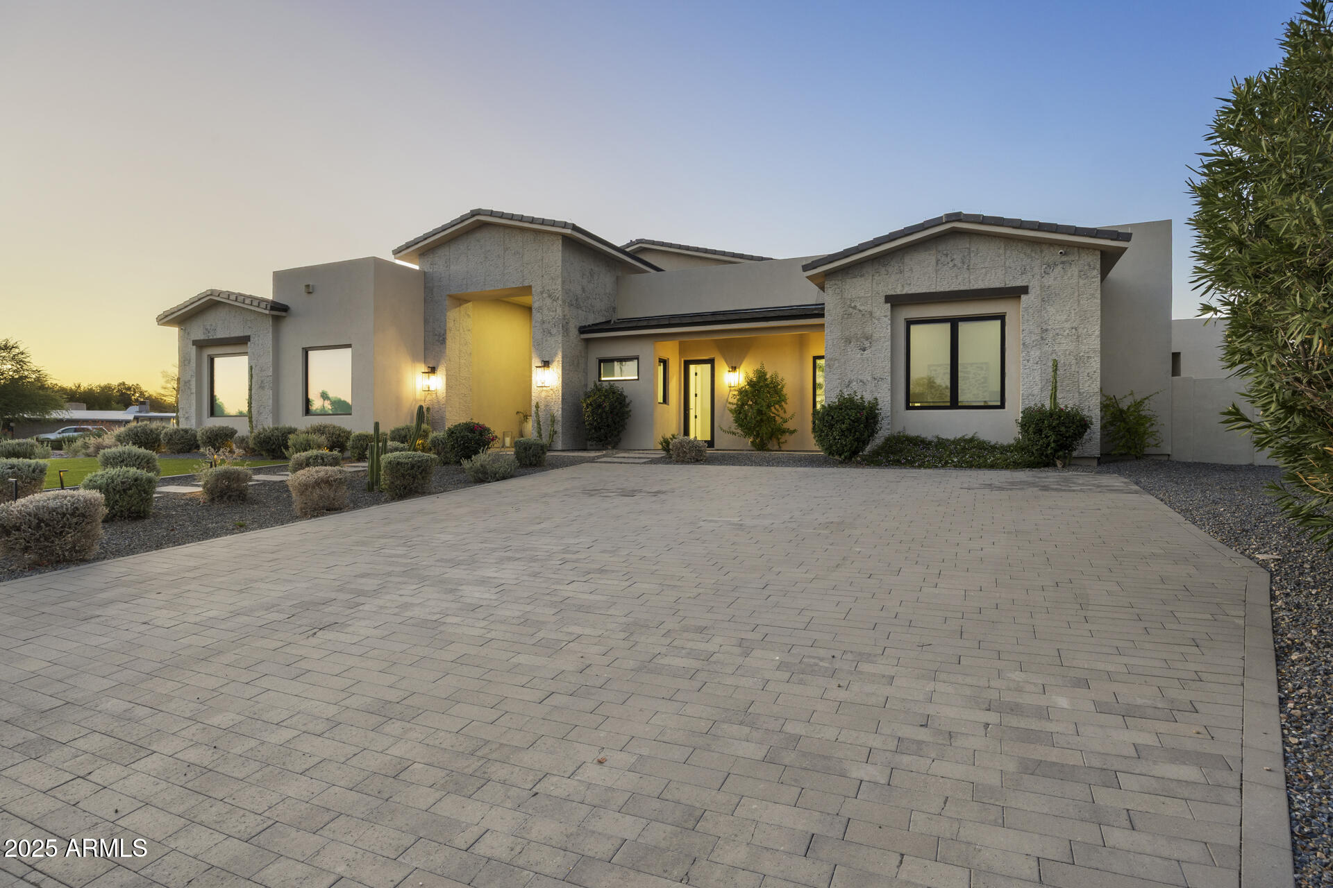 DESERT HILLS - Residential