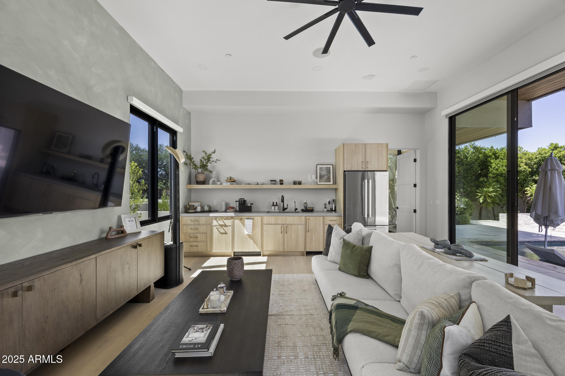 DESERT HILLS - Residential