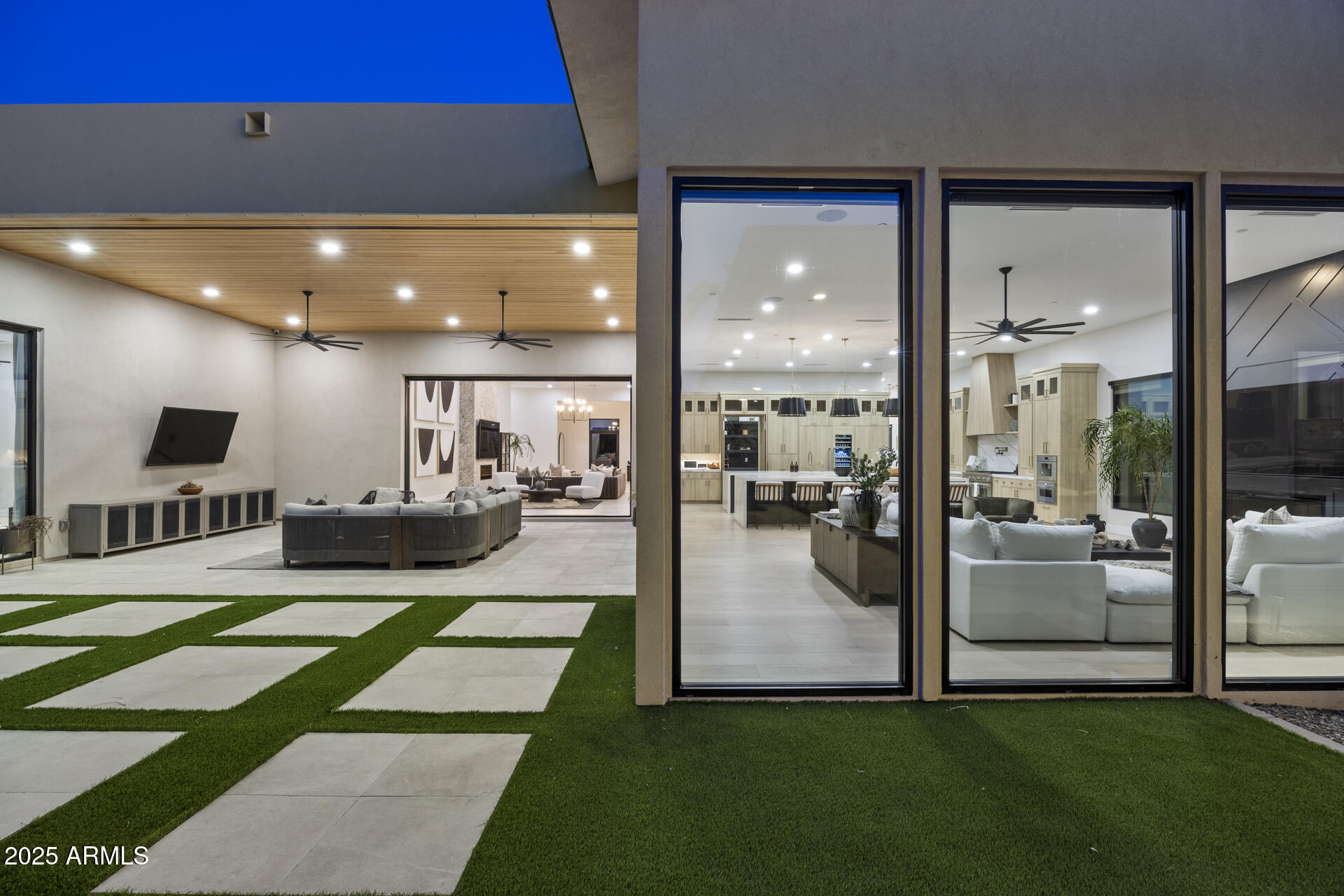 DESERT HILLS - Residential