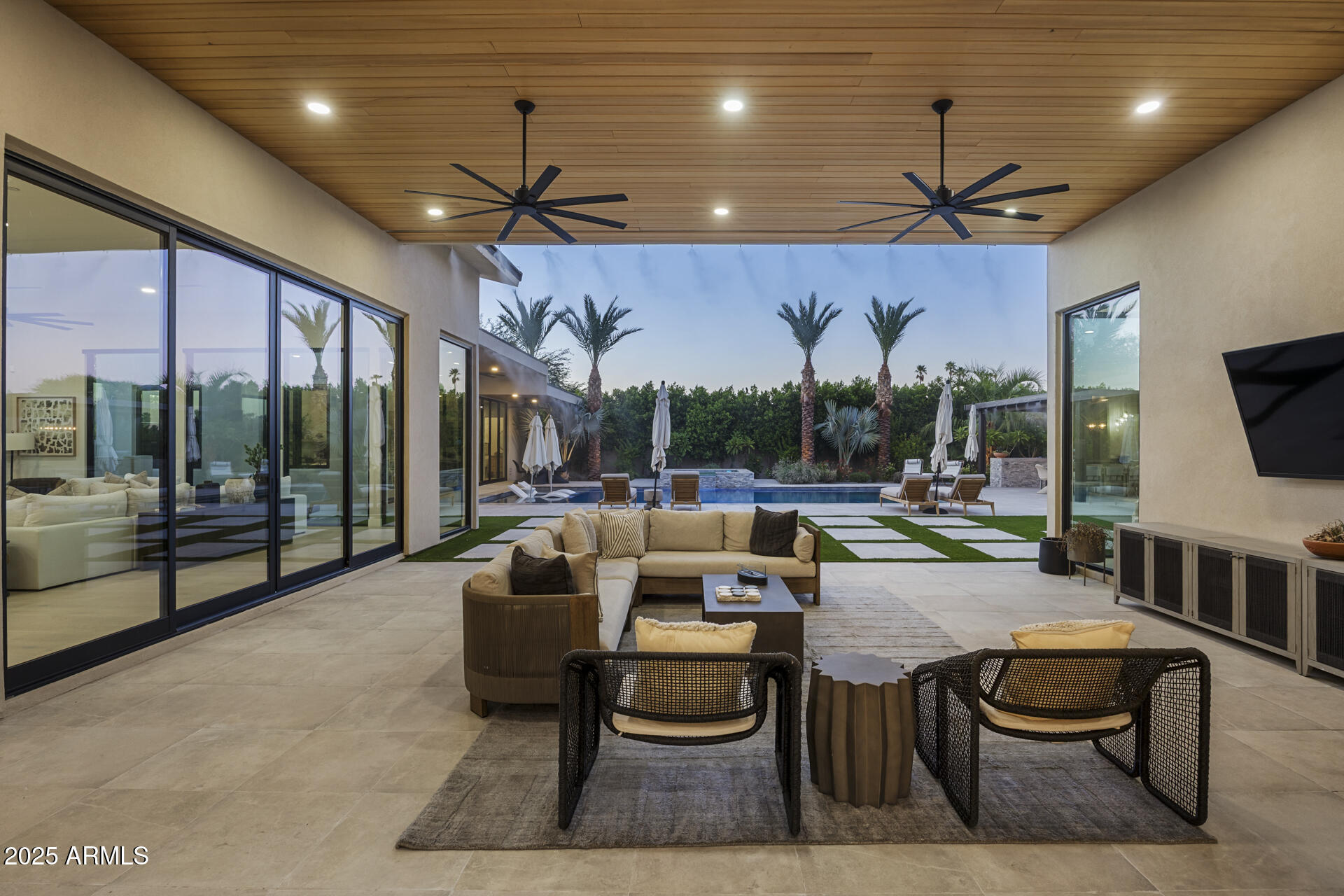 DESERT HILLS - Residential