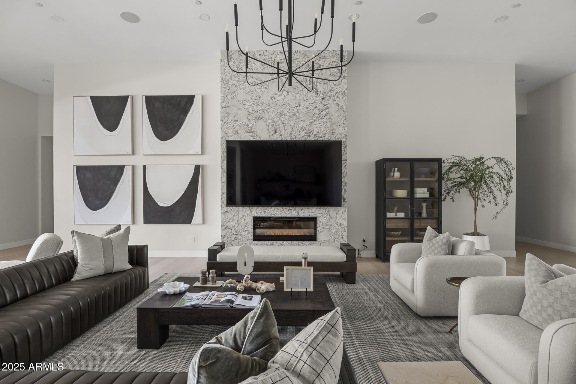 DESERT HILLS - Residential