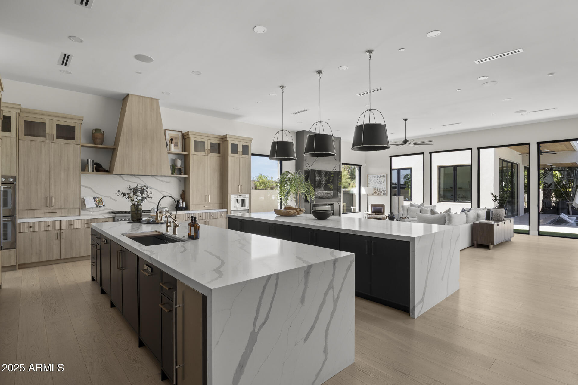 DESERT HILLS - Residential