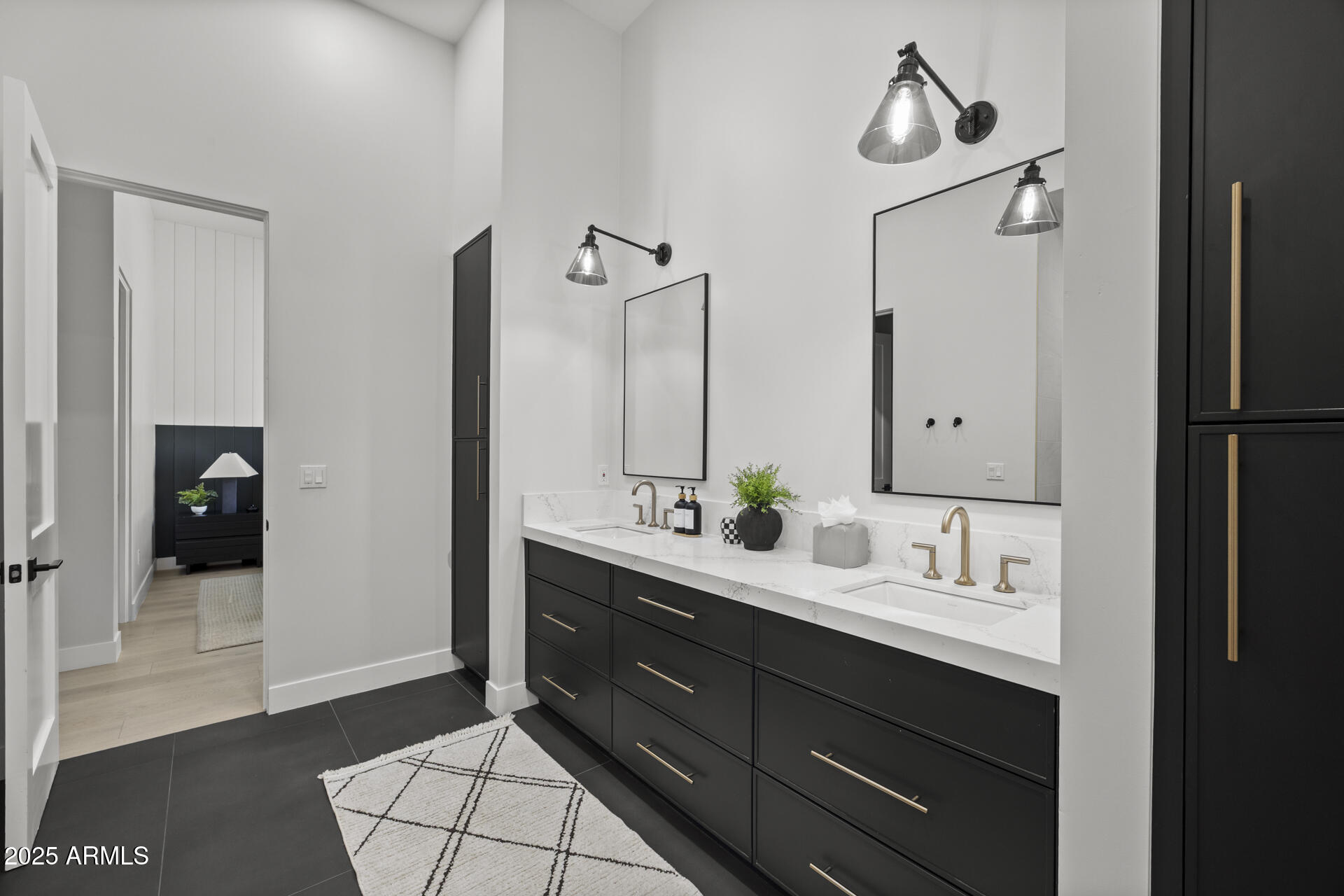 DESERT HILLS - Residential