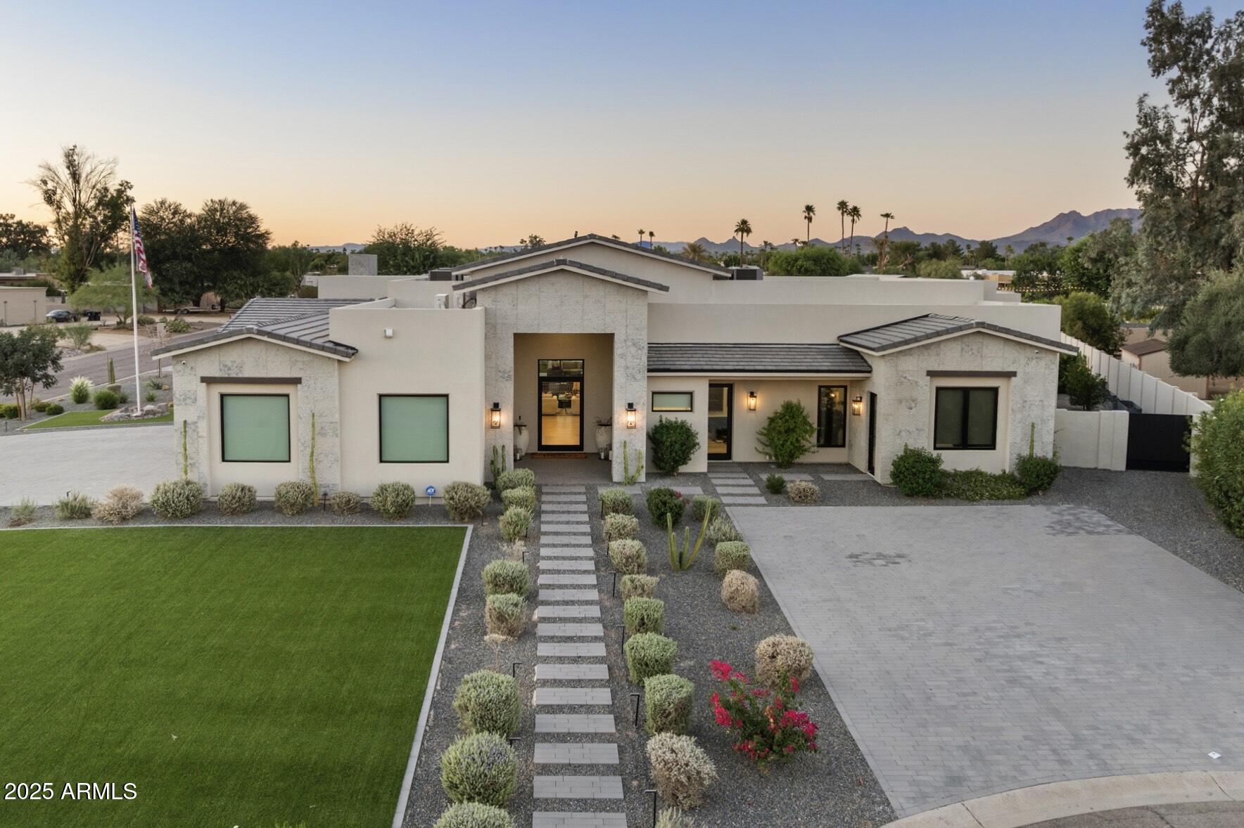DESERT HILLS - Residential