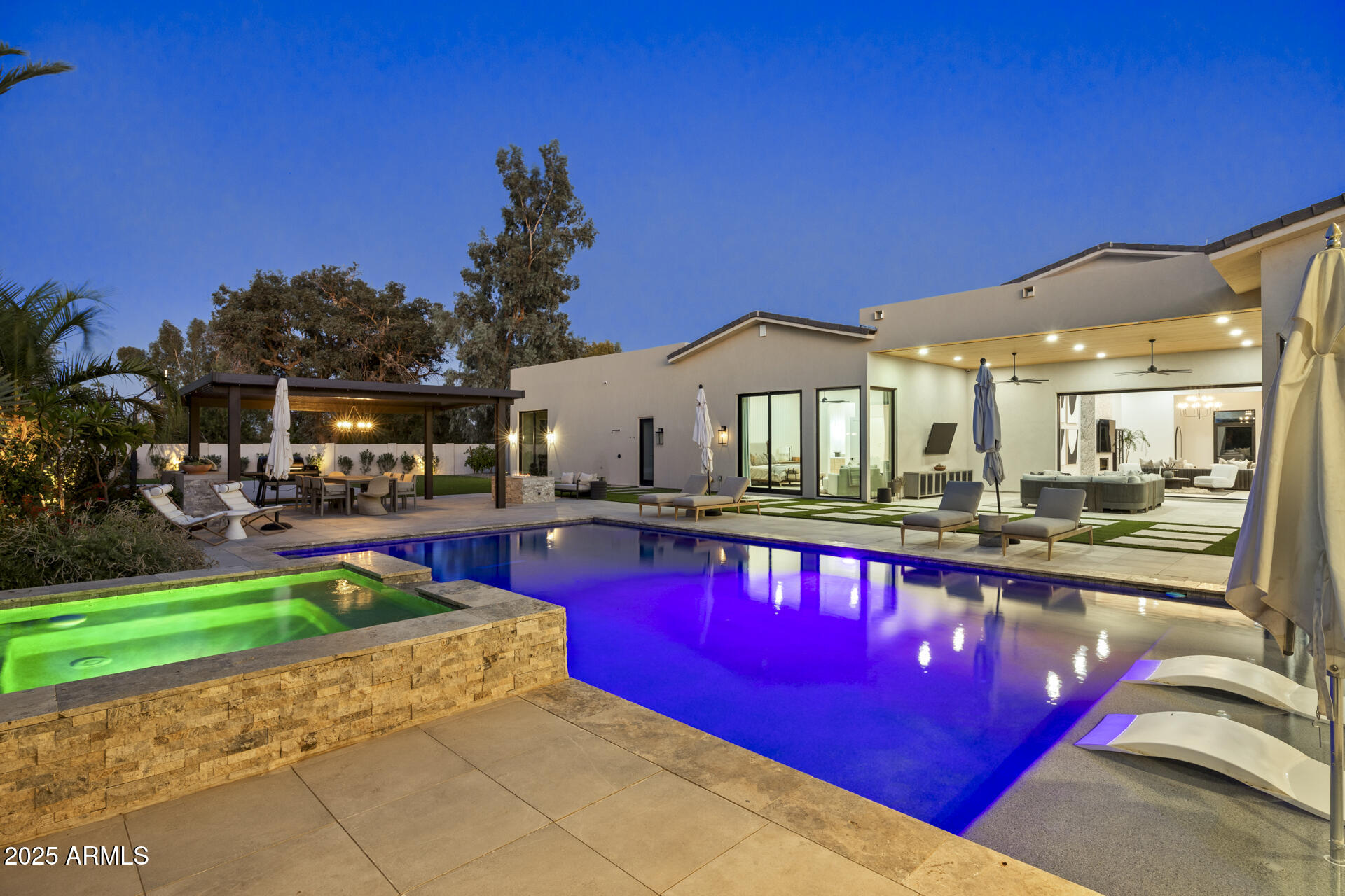 DESERT HILLS - Residential