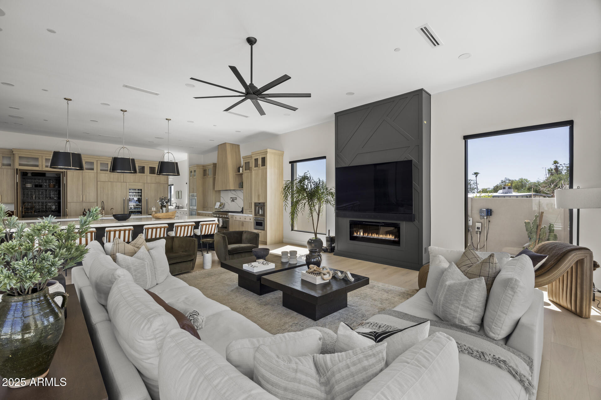 DESERT HILLS - Residential