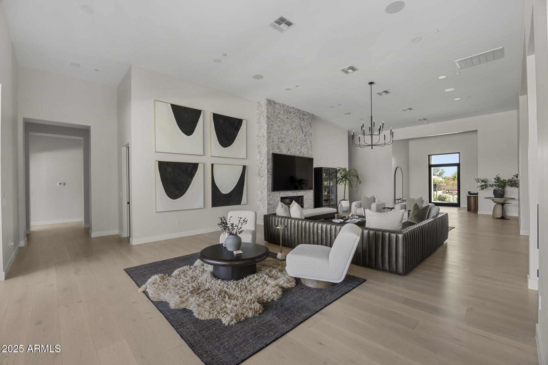 DESERT HILLS - Residential