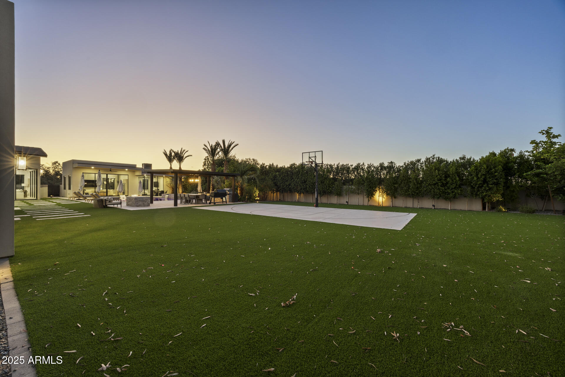 DESERT HILLS - Residential