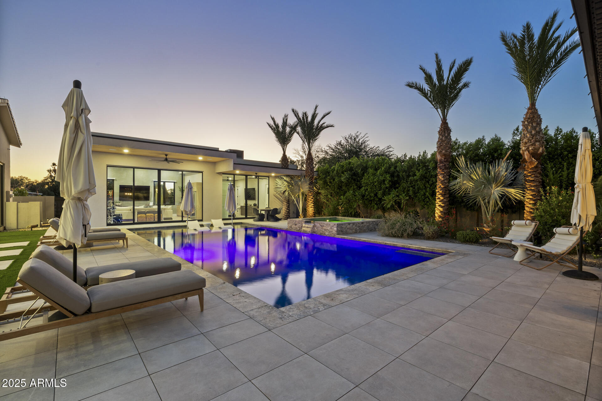 DESERT HILLS - Residential