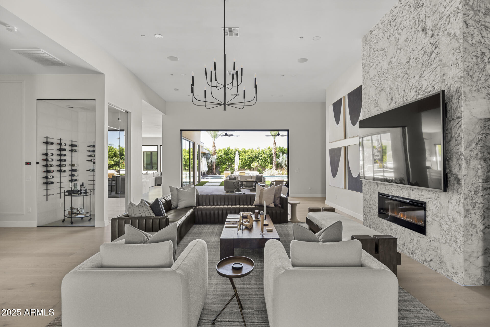 DESERT HILLS - Residential