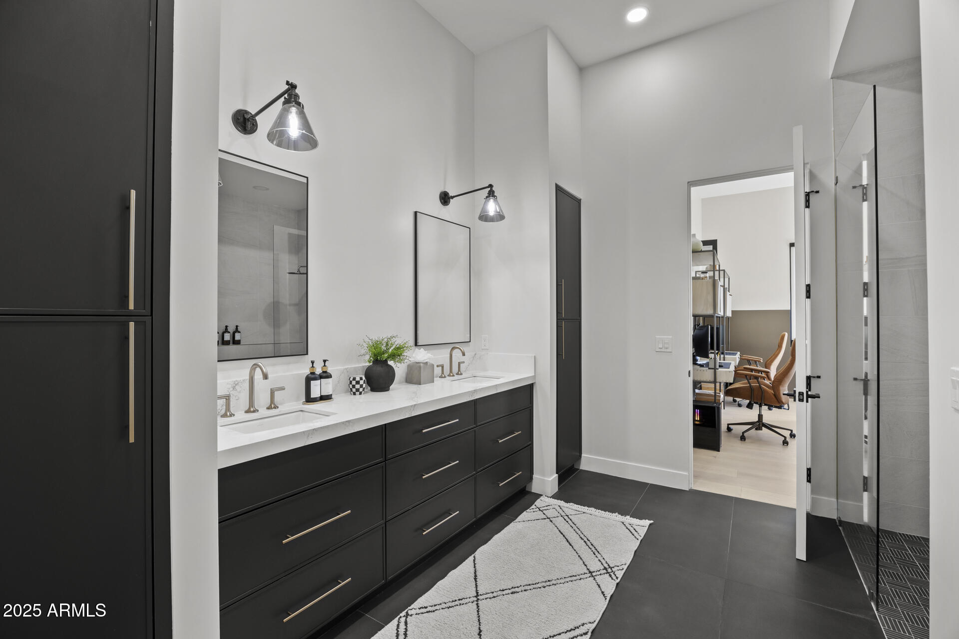DESERT HILLS - Residential