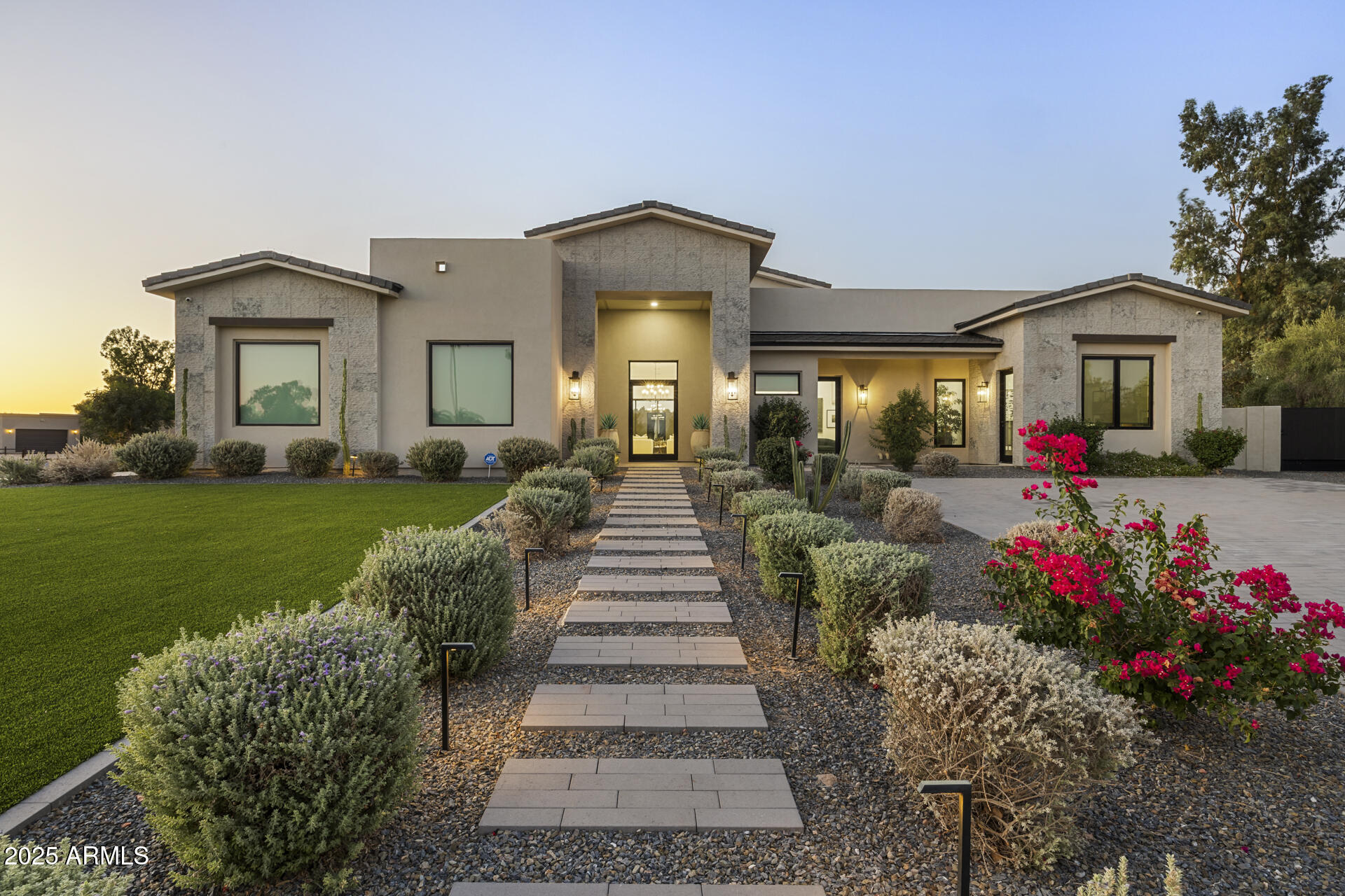 DESERT HILLS - Residential