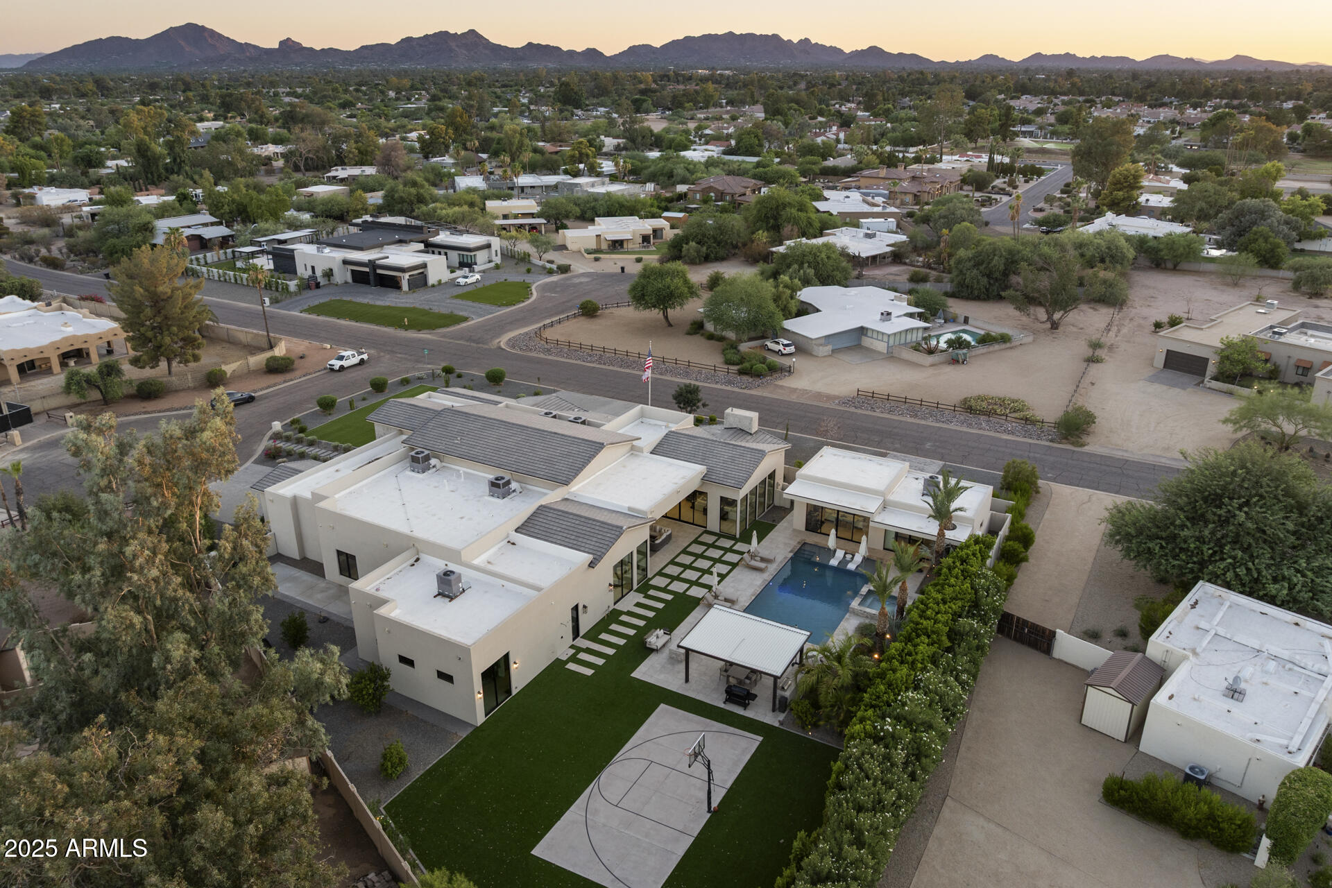 DESERT HILLS - Residential