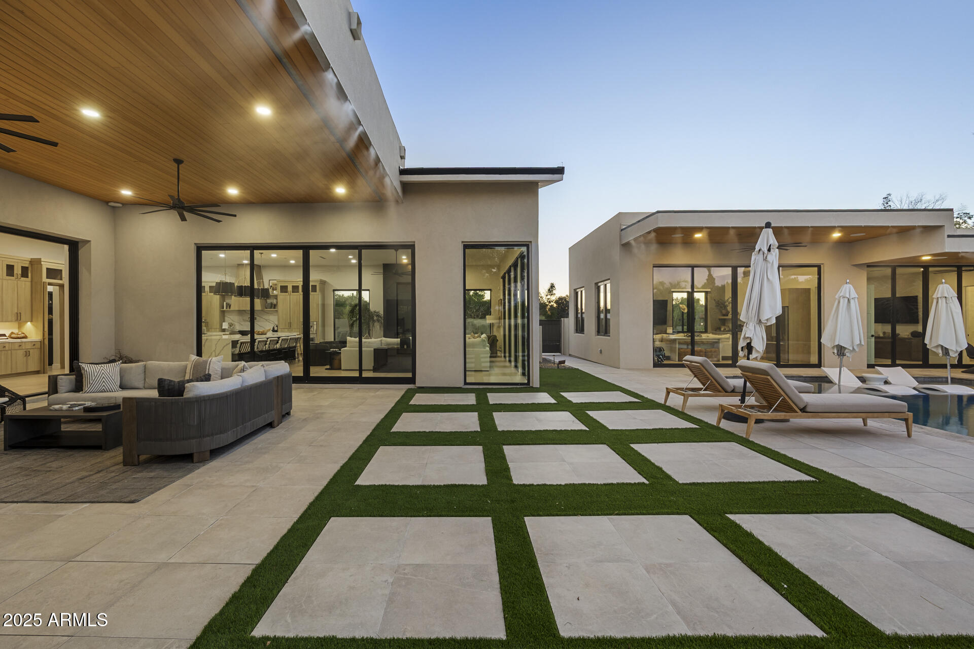 DESERT HILLS - Residential