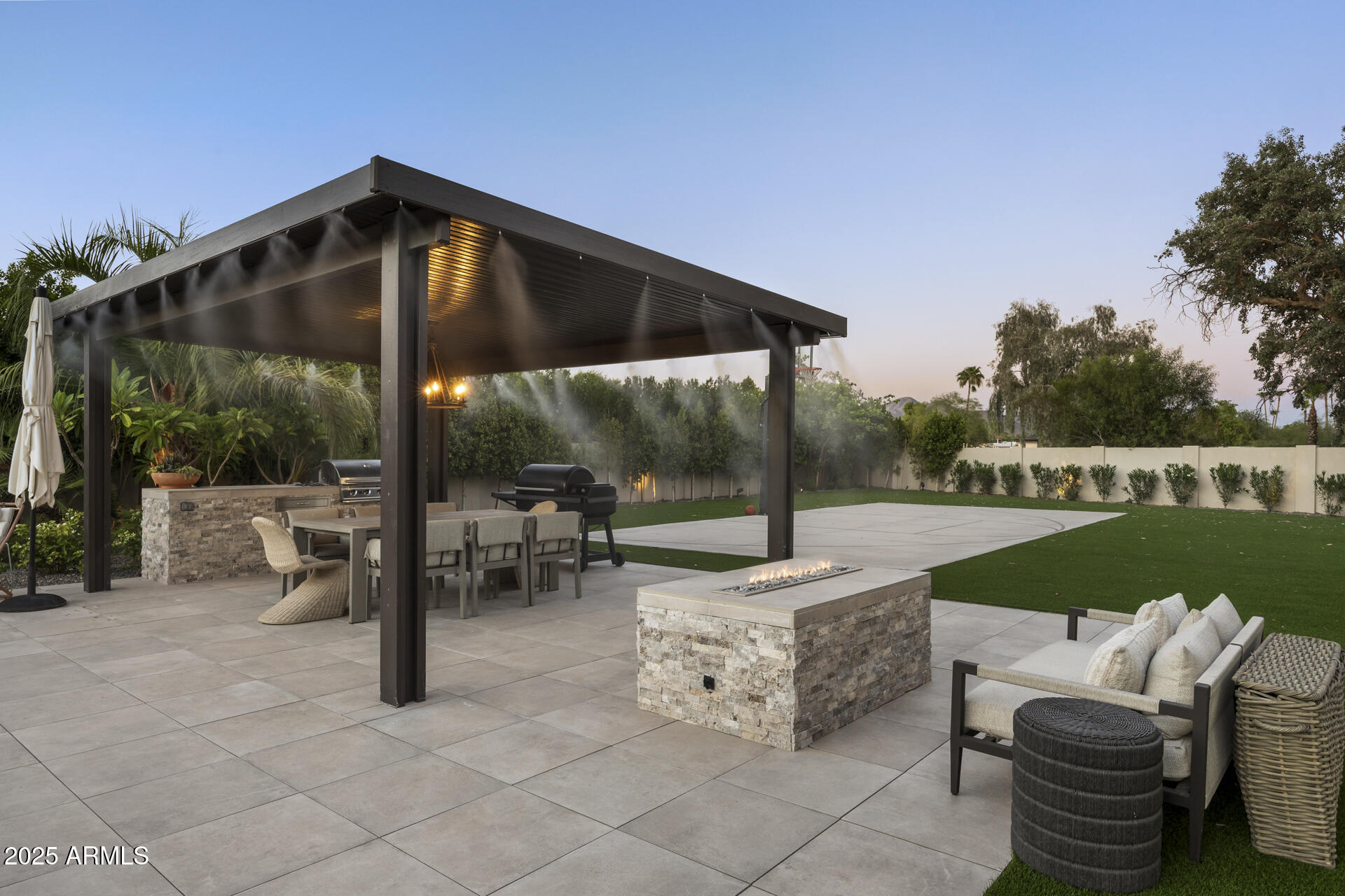 DESERT HILLS - Residential