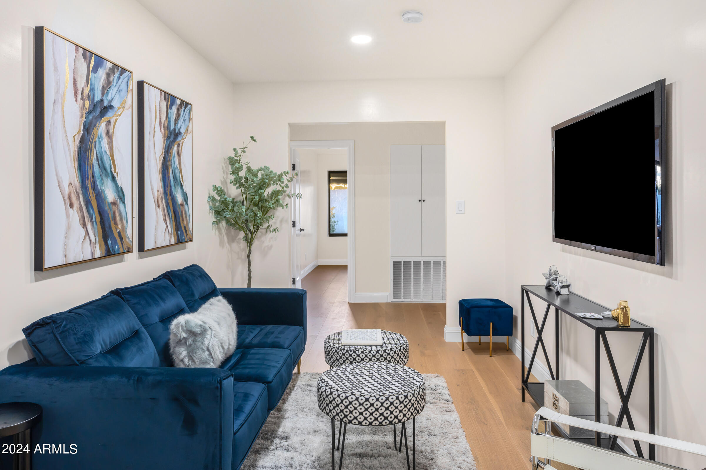 PRIVADO VILLAGE - Residential