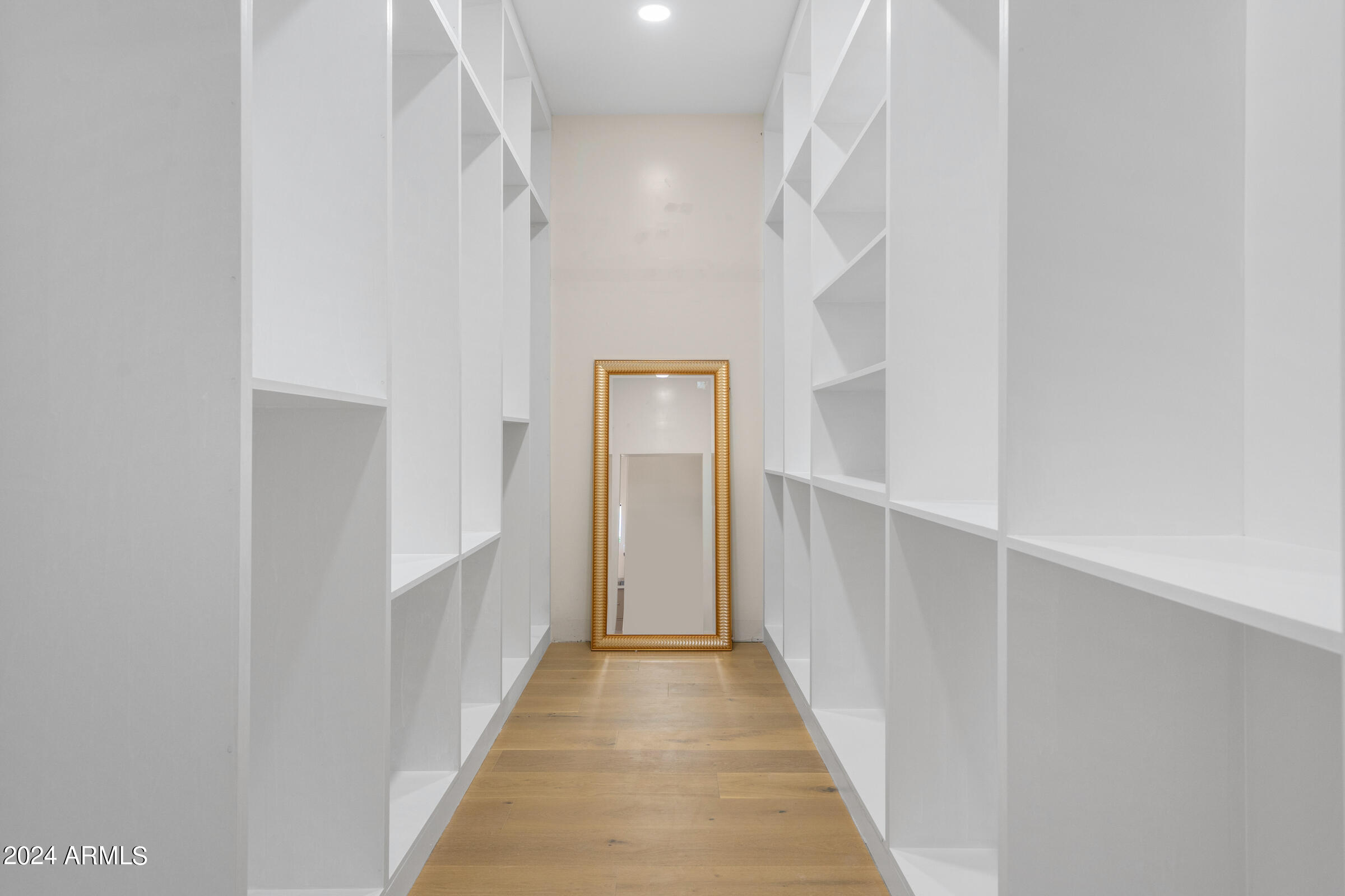 PRIVADO VILLAGE - Residential