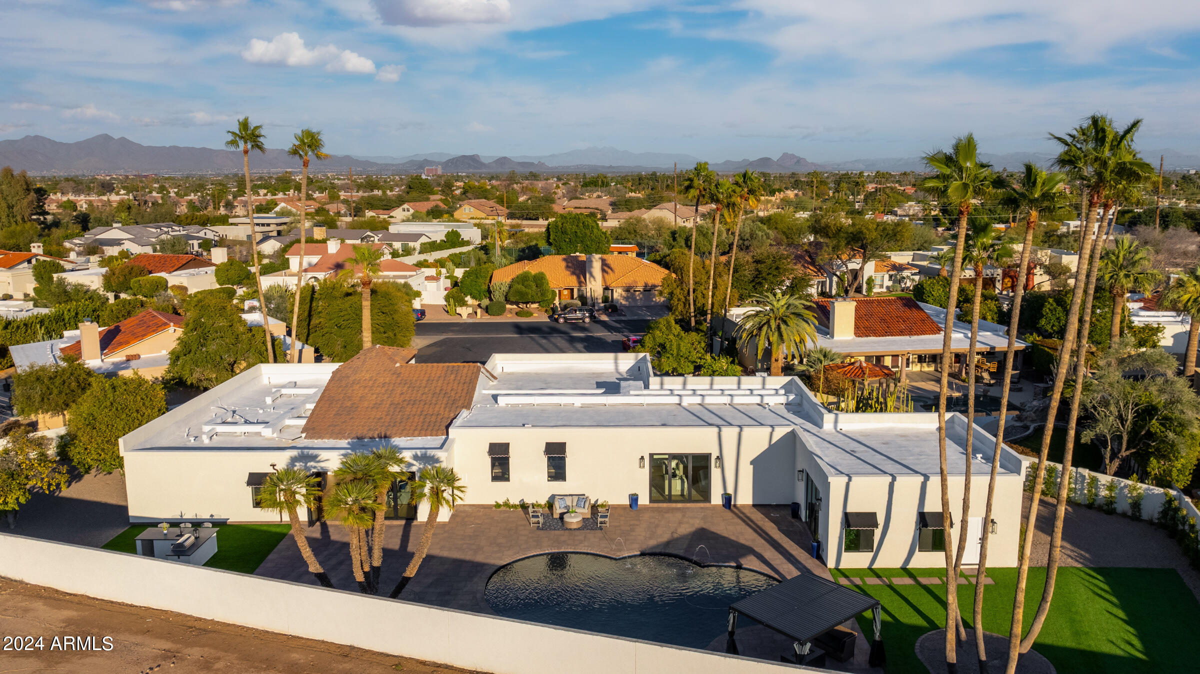 PRIVADO VILLAGE - Residential