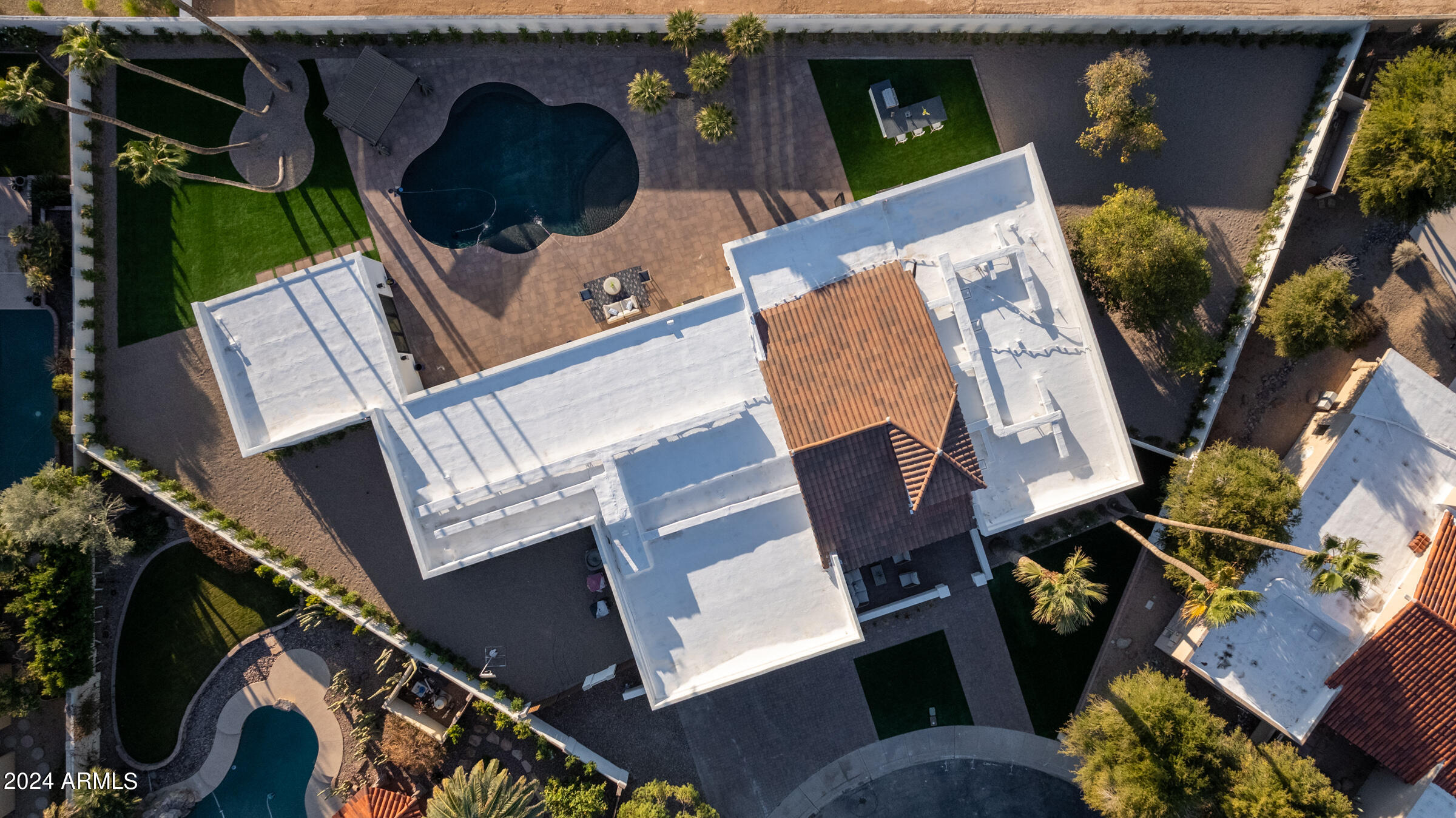 PRIVADO VILLAGE - Residential